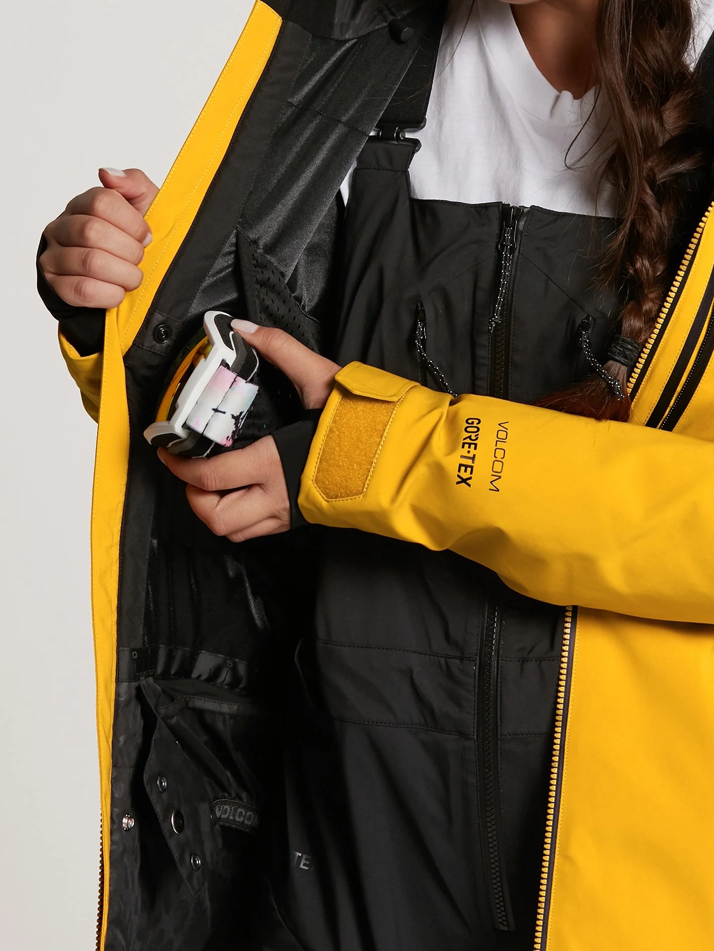 3D Stretch GORE-TEX Jacket - Black - Image 12