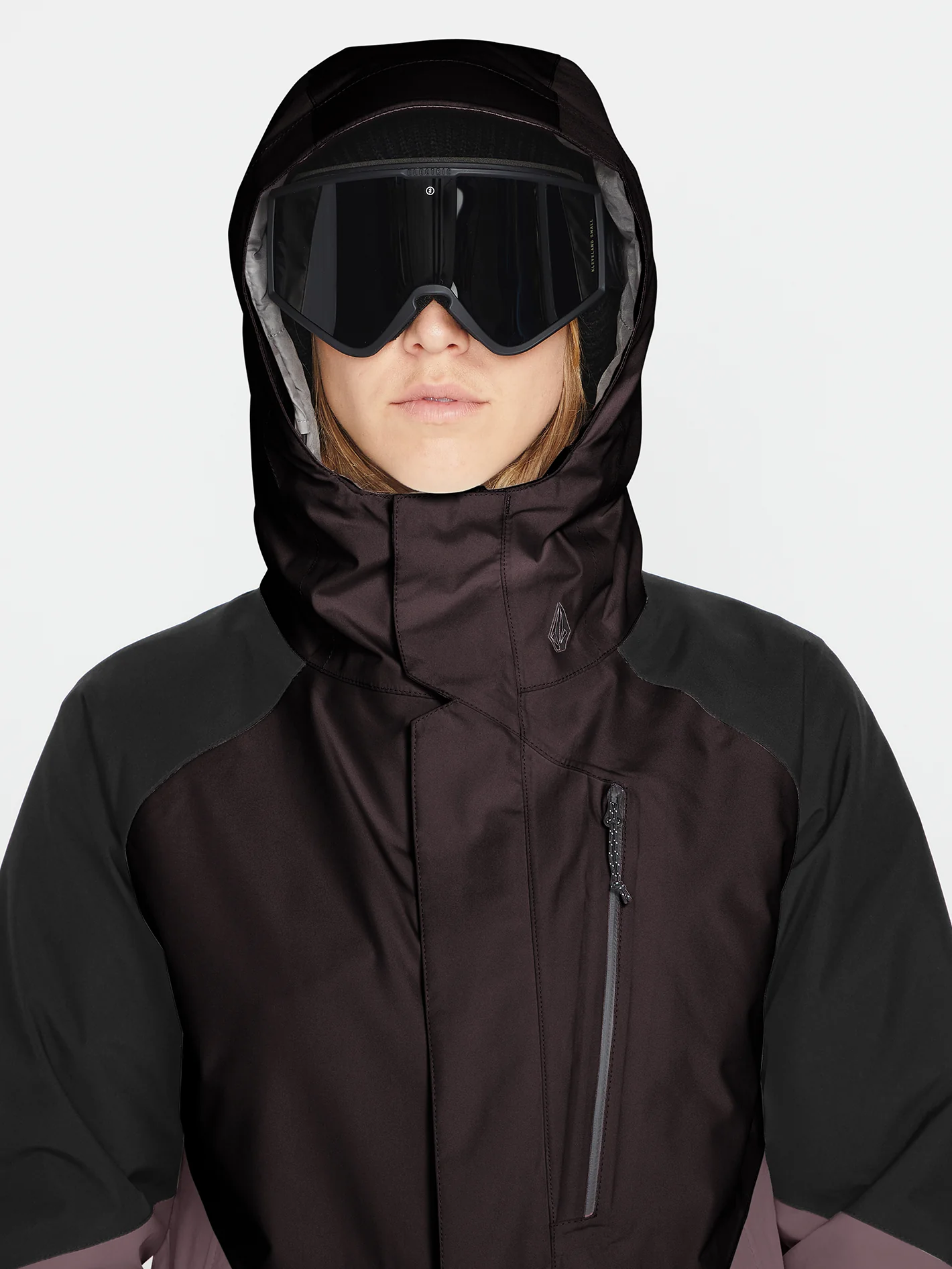 Aris Insulated Gore-Tex Jacket - Black Plum - Image 3