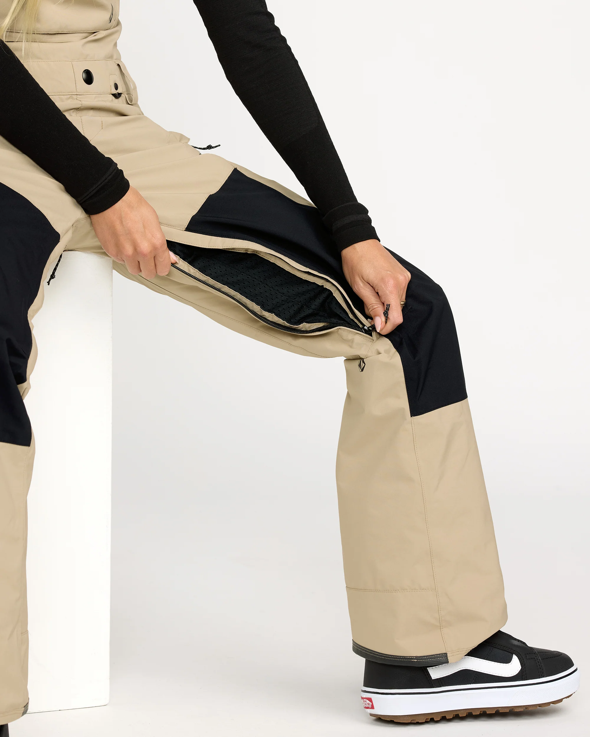 Ash Stretch Gore-Tex Bib Overall - Oatmeal - Image 9