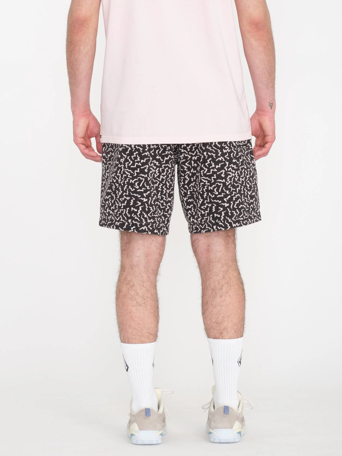 Asphalt Beach 18" Short - BLACK - Image 3