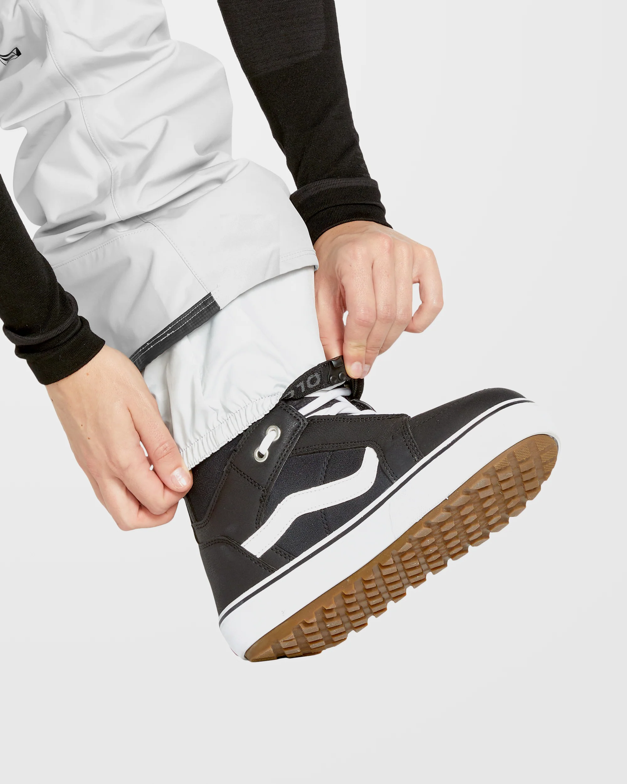 Aston Gore-Tex Trousers - Cloud Grey - Image 11