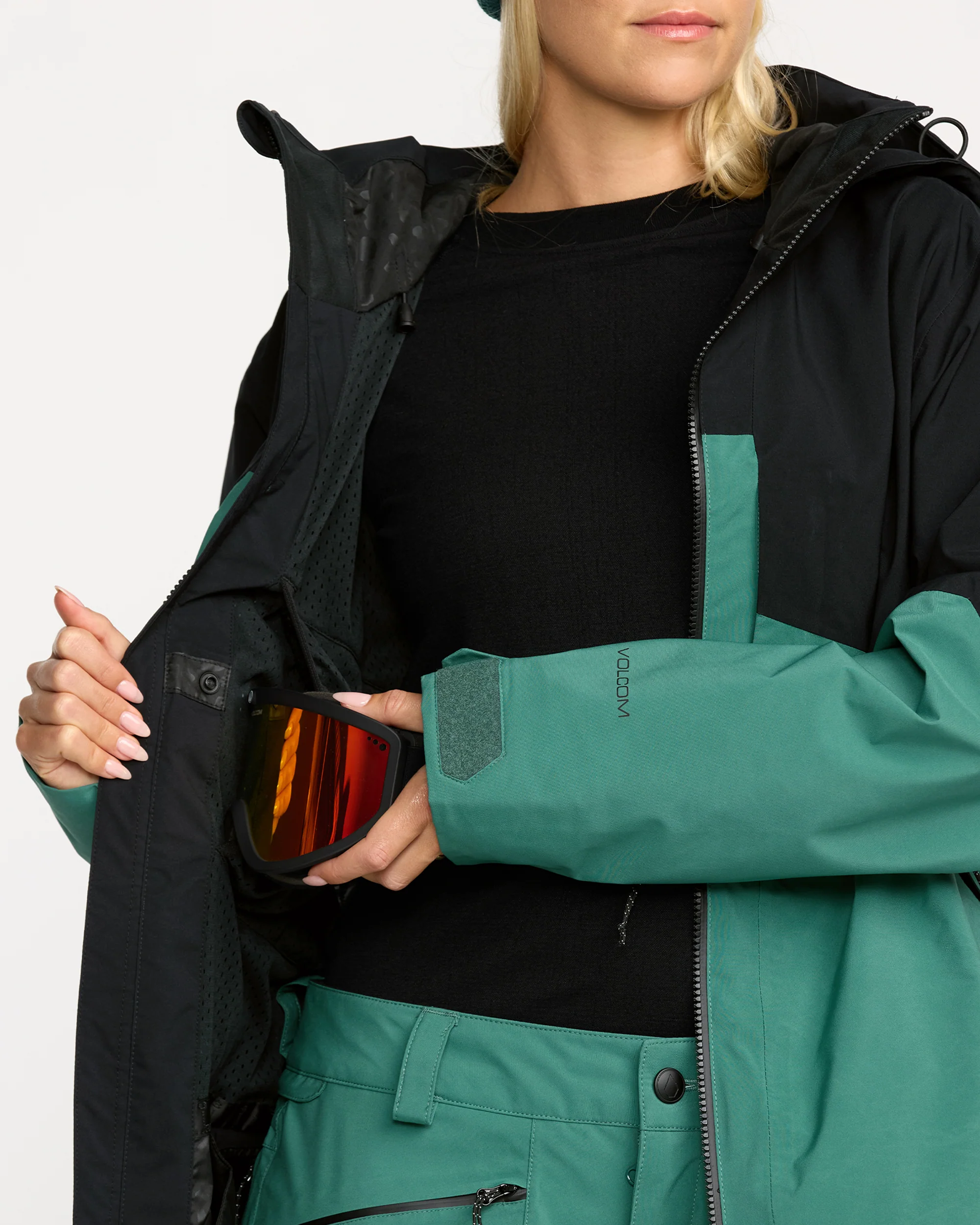 At Stretch Gore-Tex Jacket - Spruce Green - Image 8