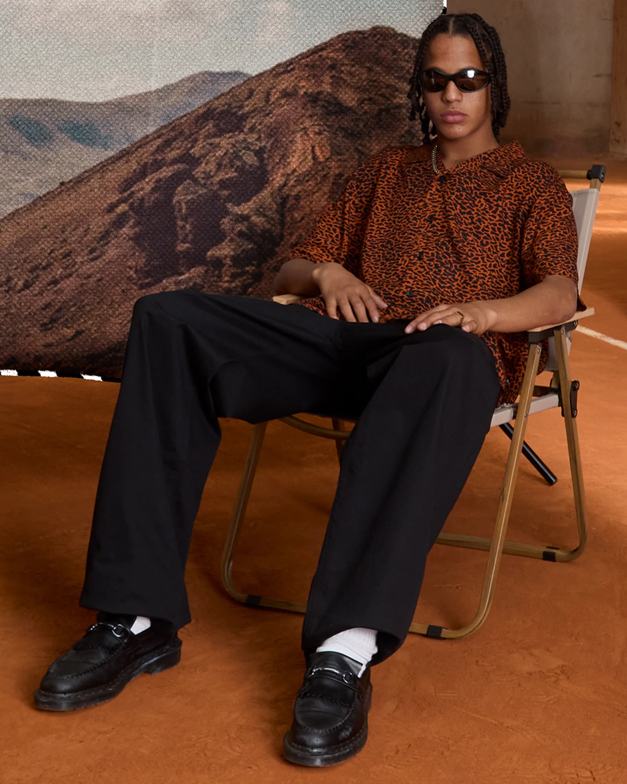 Baggos Pleat Trousers - Black - Image 5