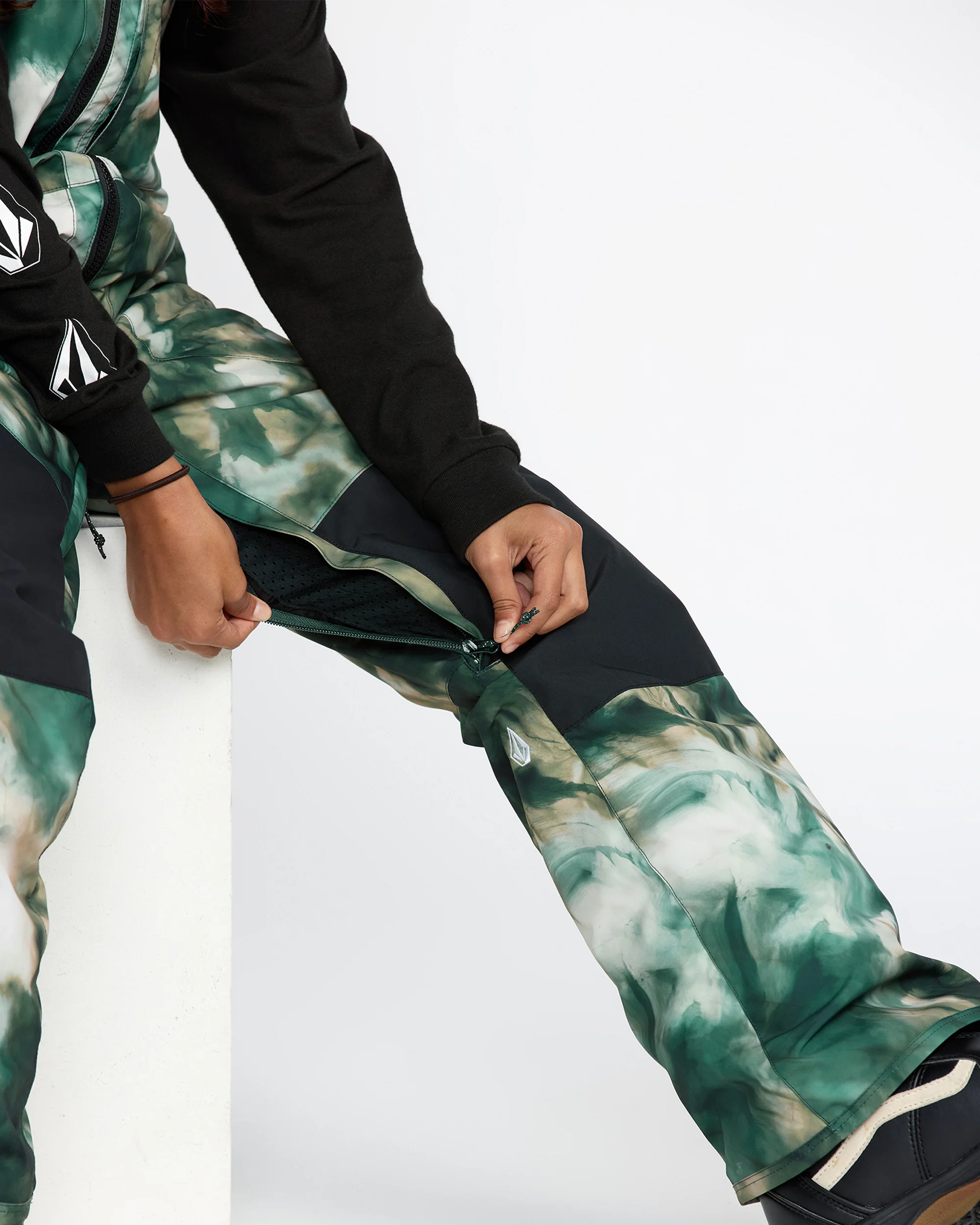Barkley Insulated Bib Overall - Green - Image 6