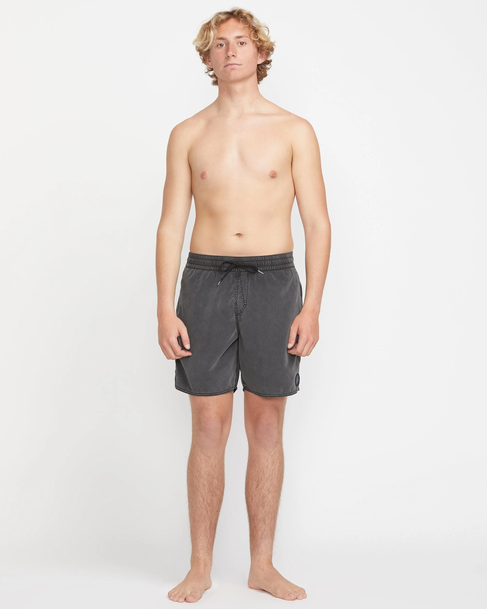 Center Trunk 17" Boardshort - Black - Image 4