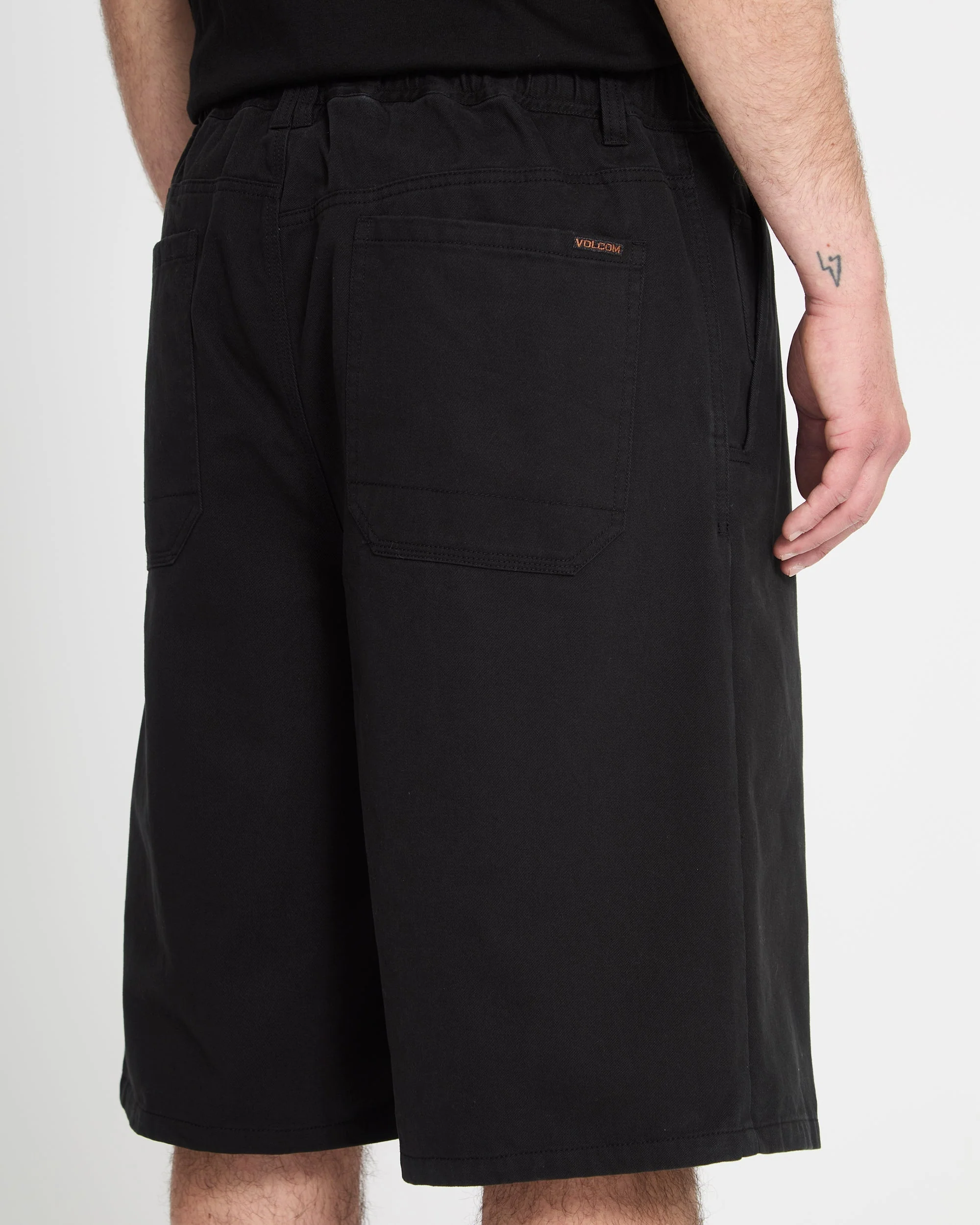 Chillow Pleat 24" Elasticated Waist Chino Short - Black - Image 4
