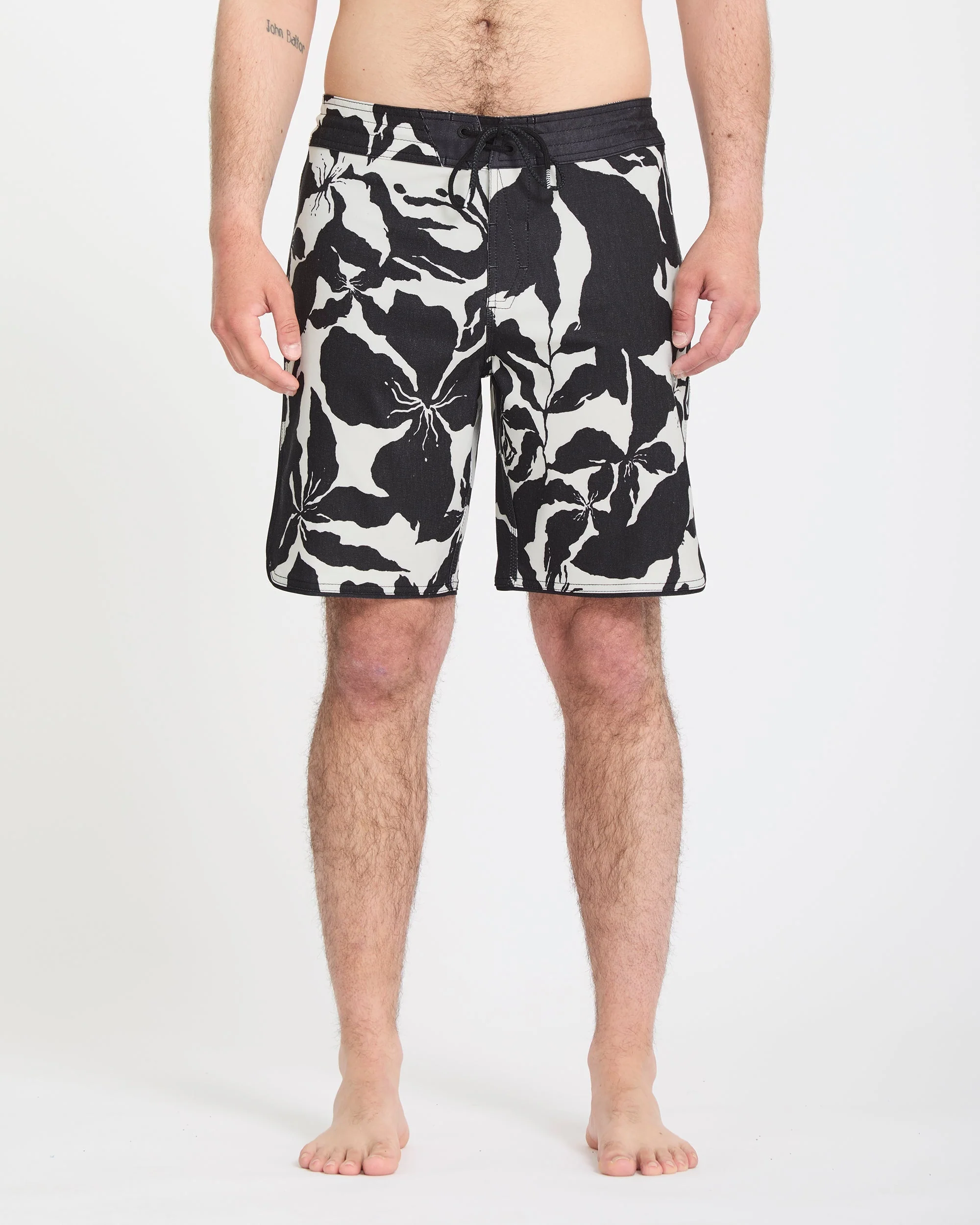 Contact Scallop Stoney 19" Boardshort - Off White