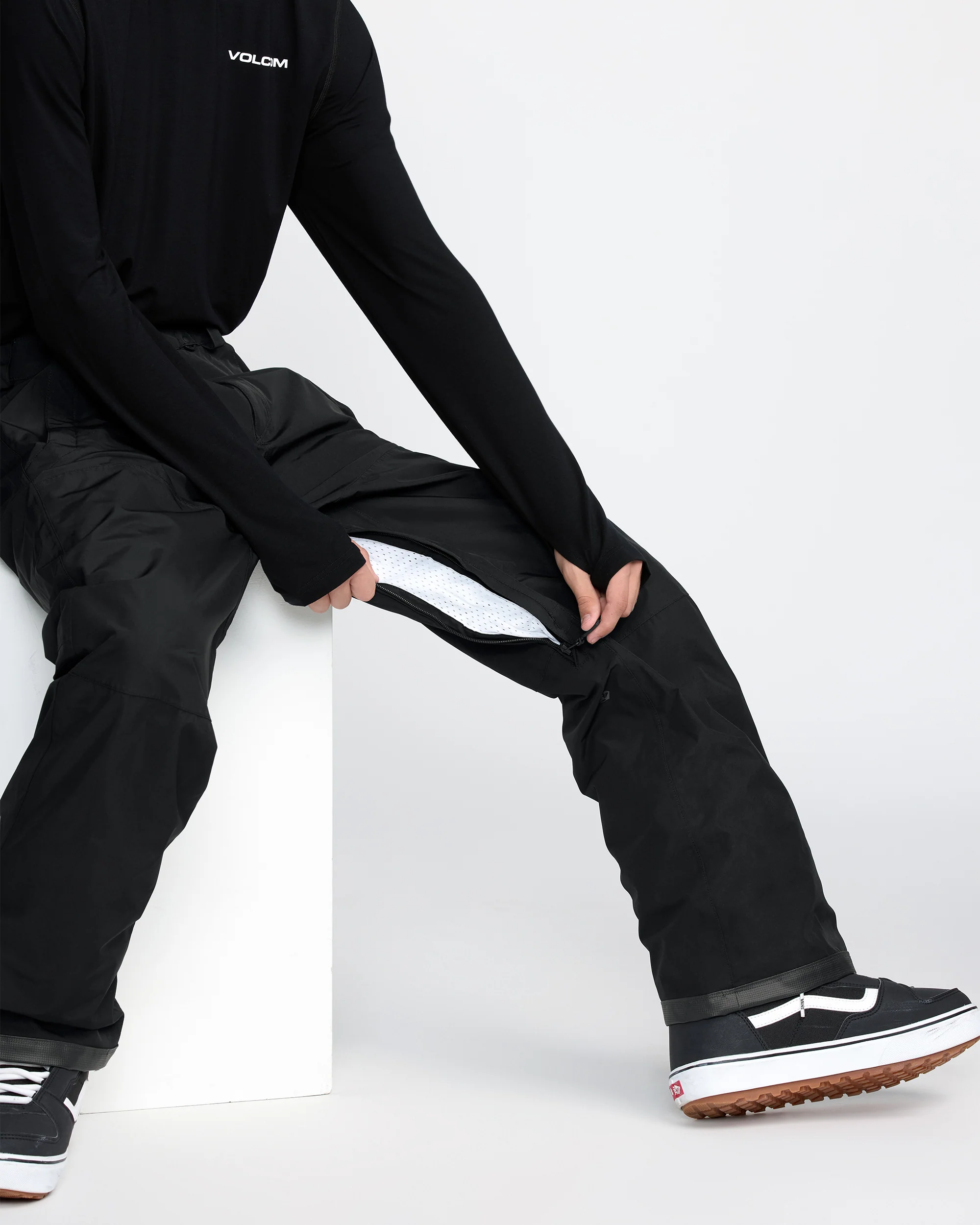 Dua Gore-Tex Trousers - Black - Image 5