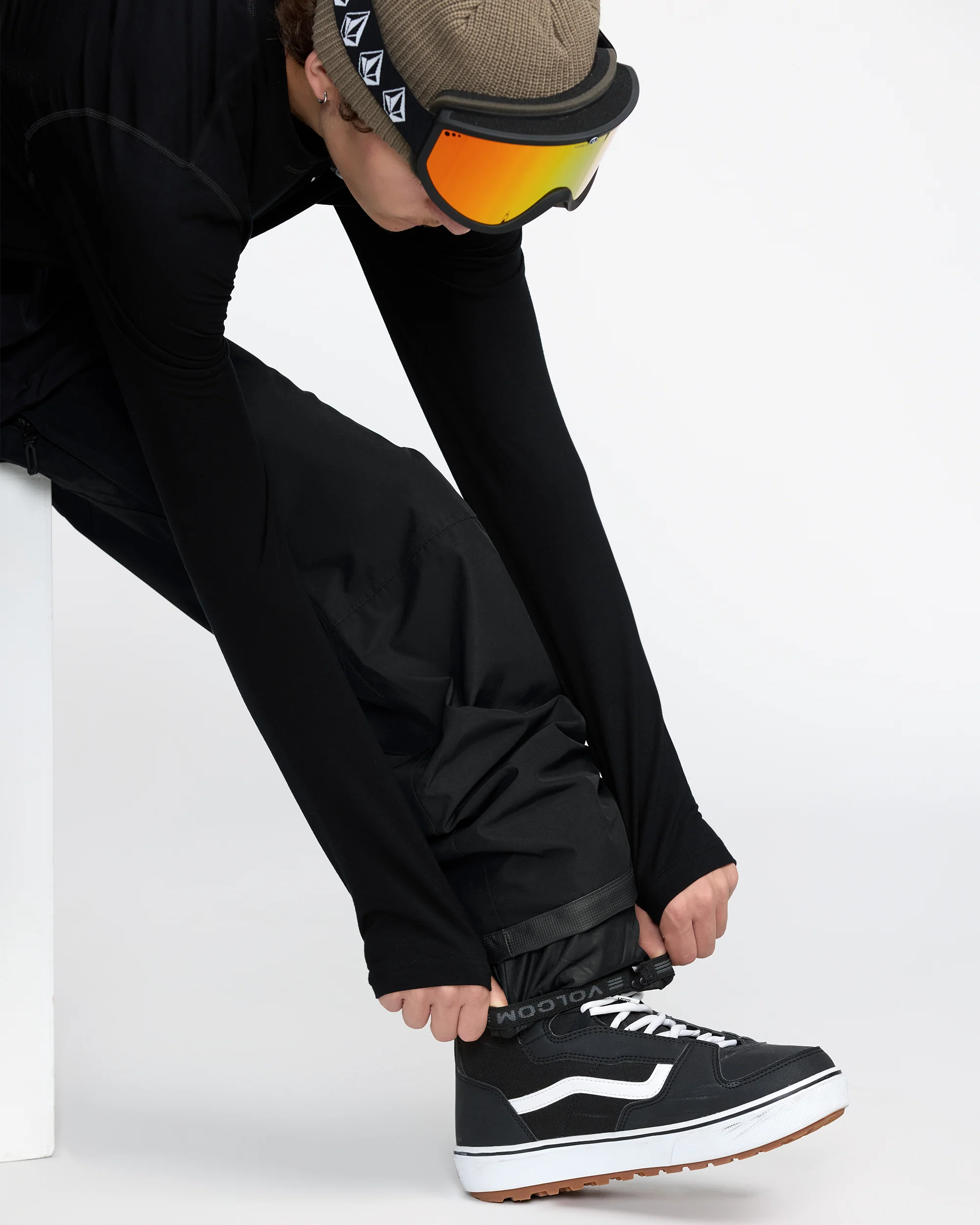 Dua Gore-Tex Trousers - Black - Image 6