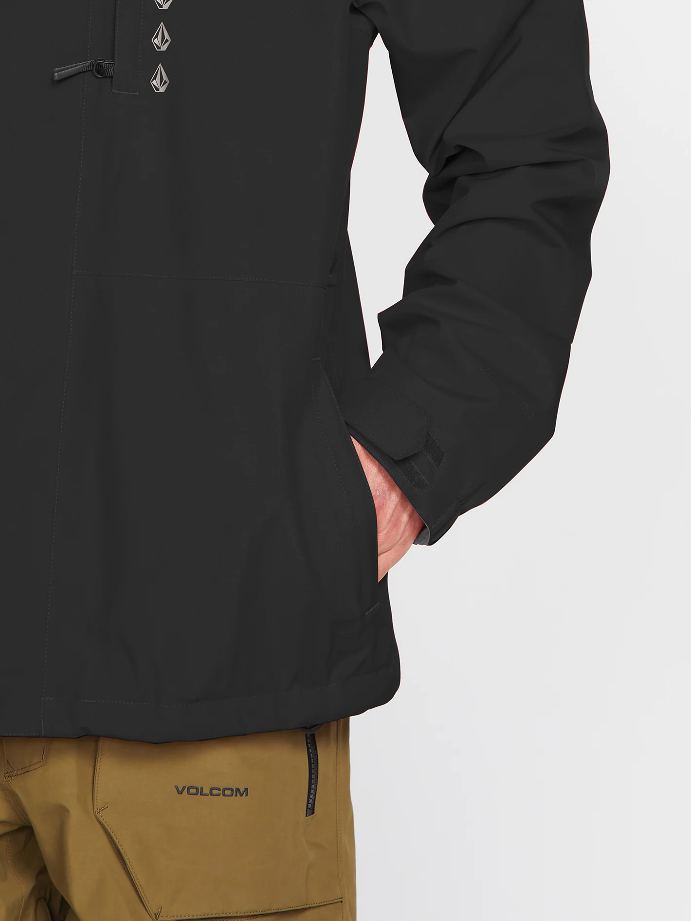 Dua Insulated Gore-Tex Jacket - Black - Image 10