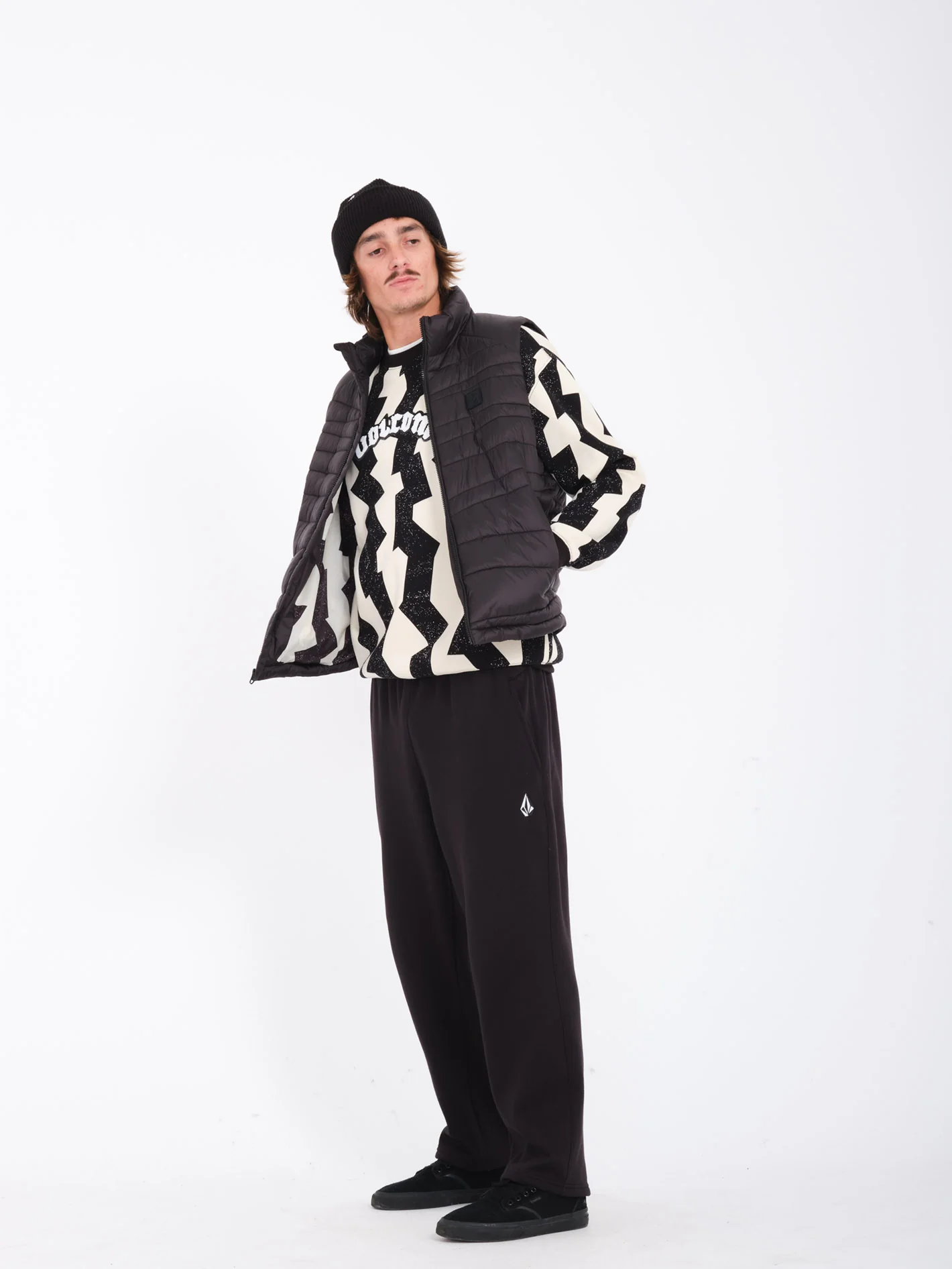 Earth Tripper Puff Vest - BLACK - Image 7