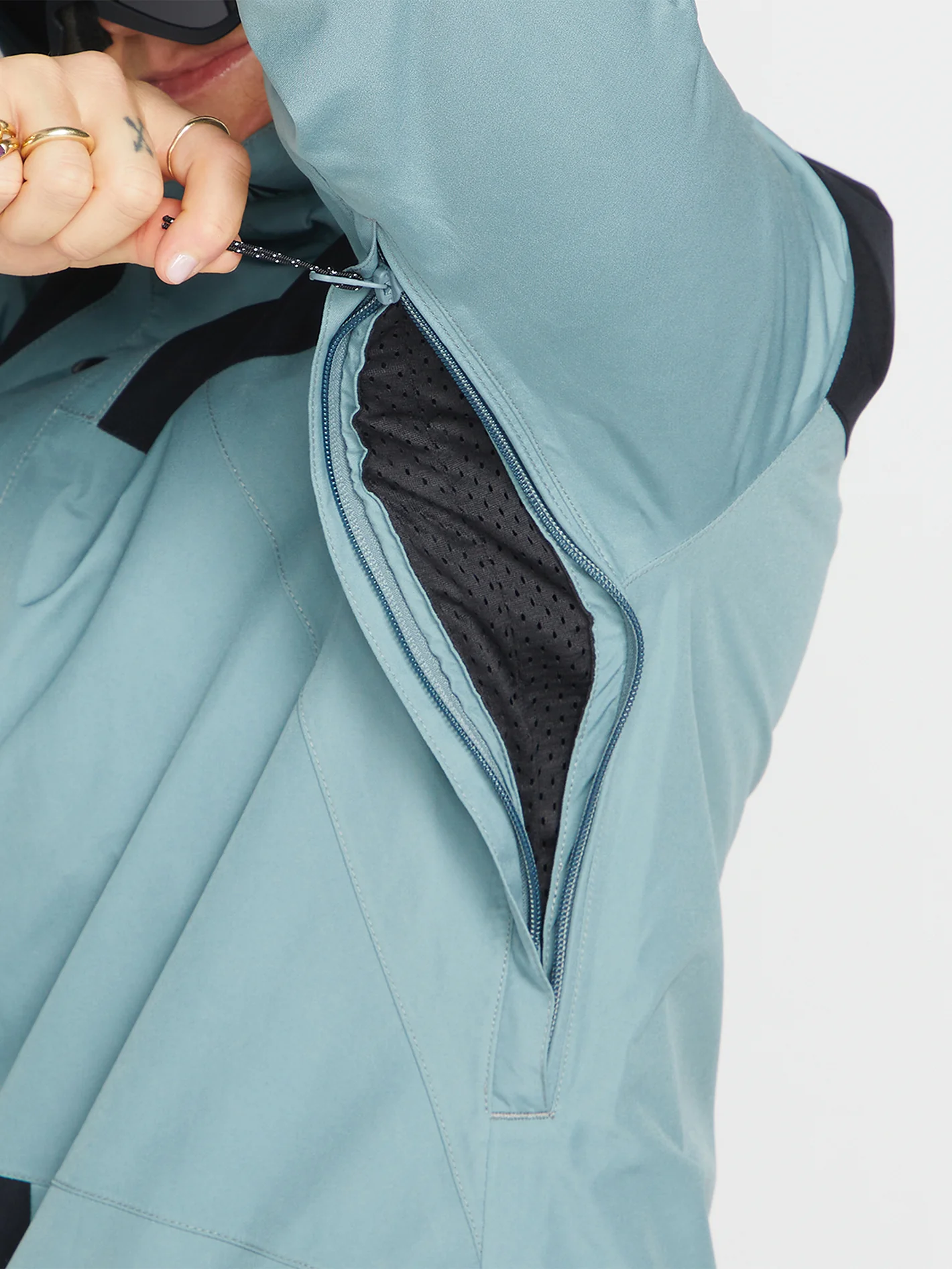 Ell Insulated Gore-Tex Jacket - Green Ash - Image 8