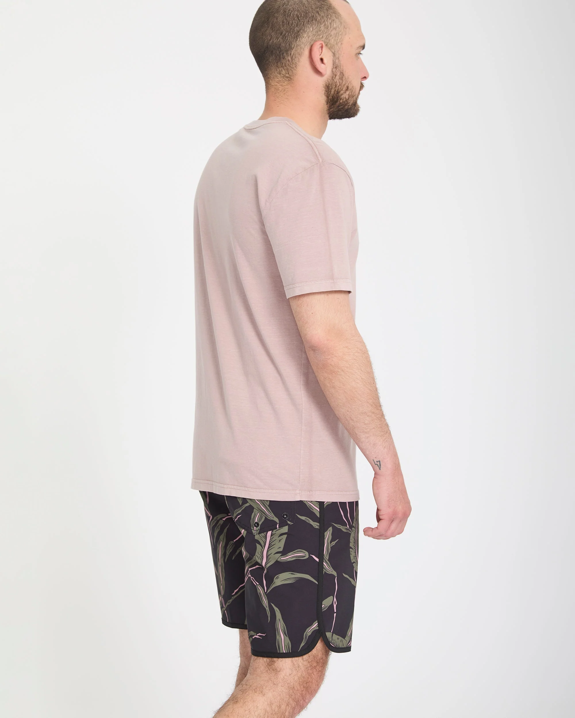 Encounter Scallop Mod 19" Boardshort - Black - Image 8