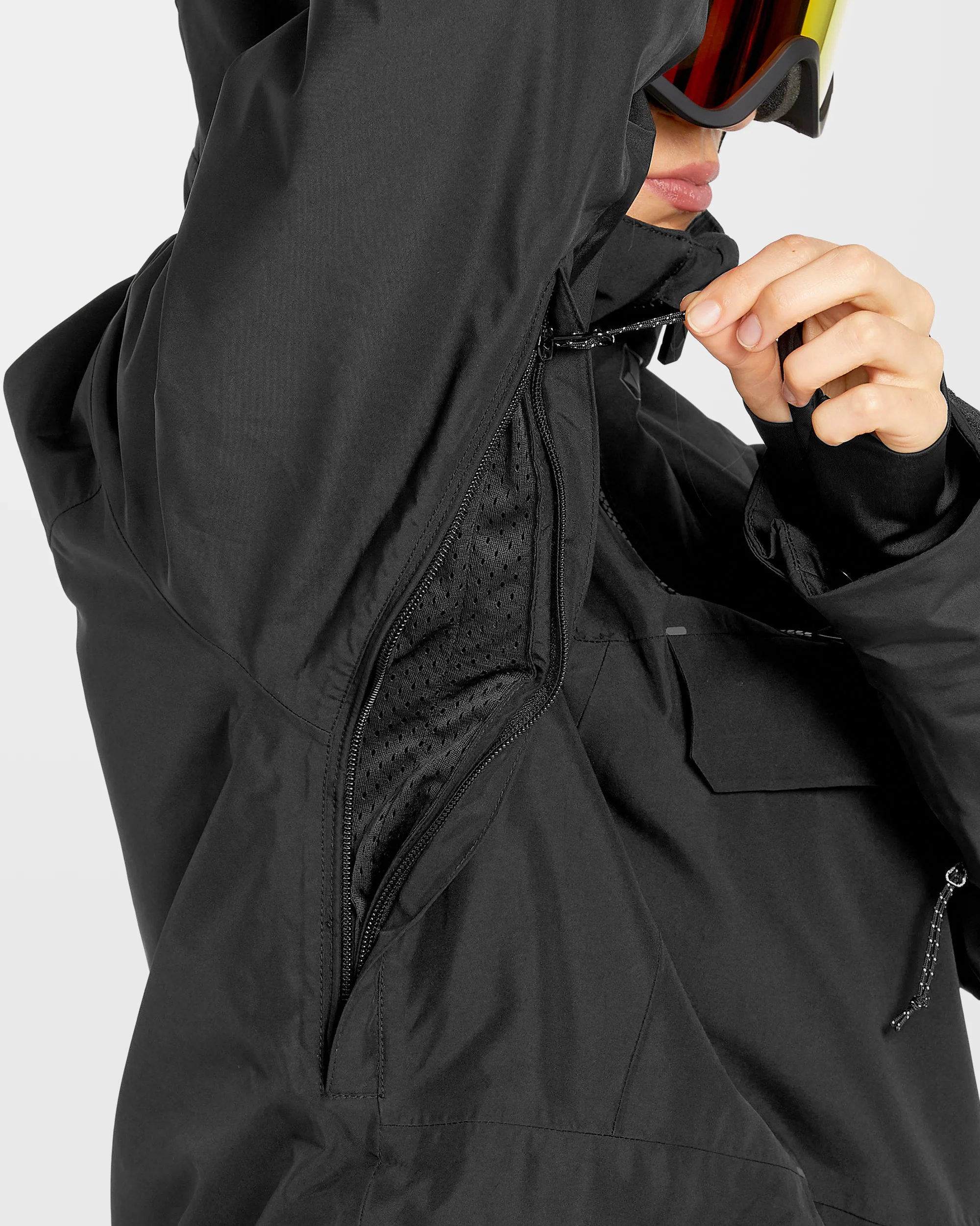 Fern Insulated Gore-Tex Jacket - Black - Image 7