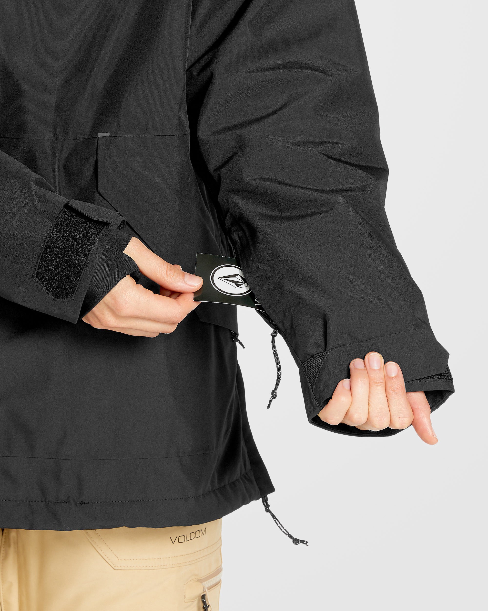 Fern Insulated Gore-Tex Jacket - Black - Image 8
