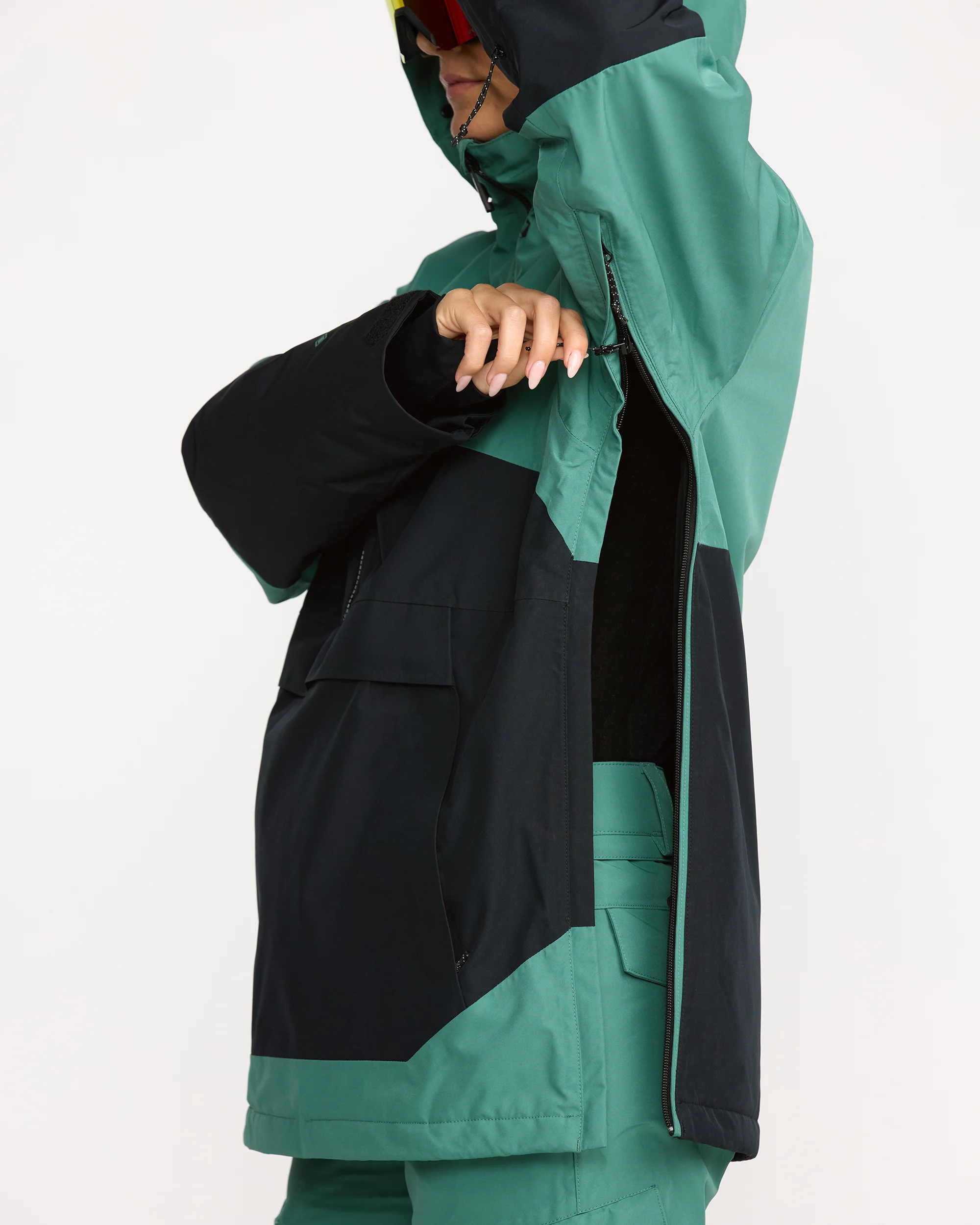 Fern Insulated Gore-Tex Pullover Jacket - Spruce Green - Image 7