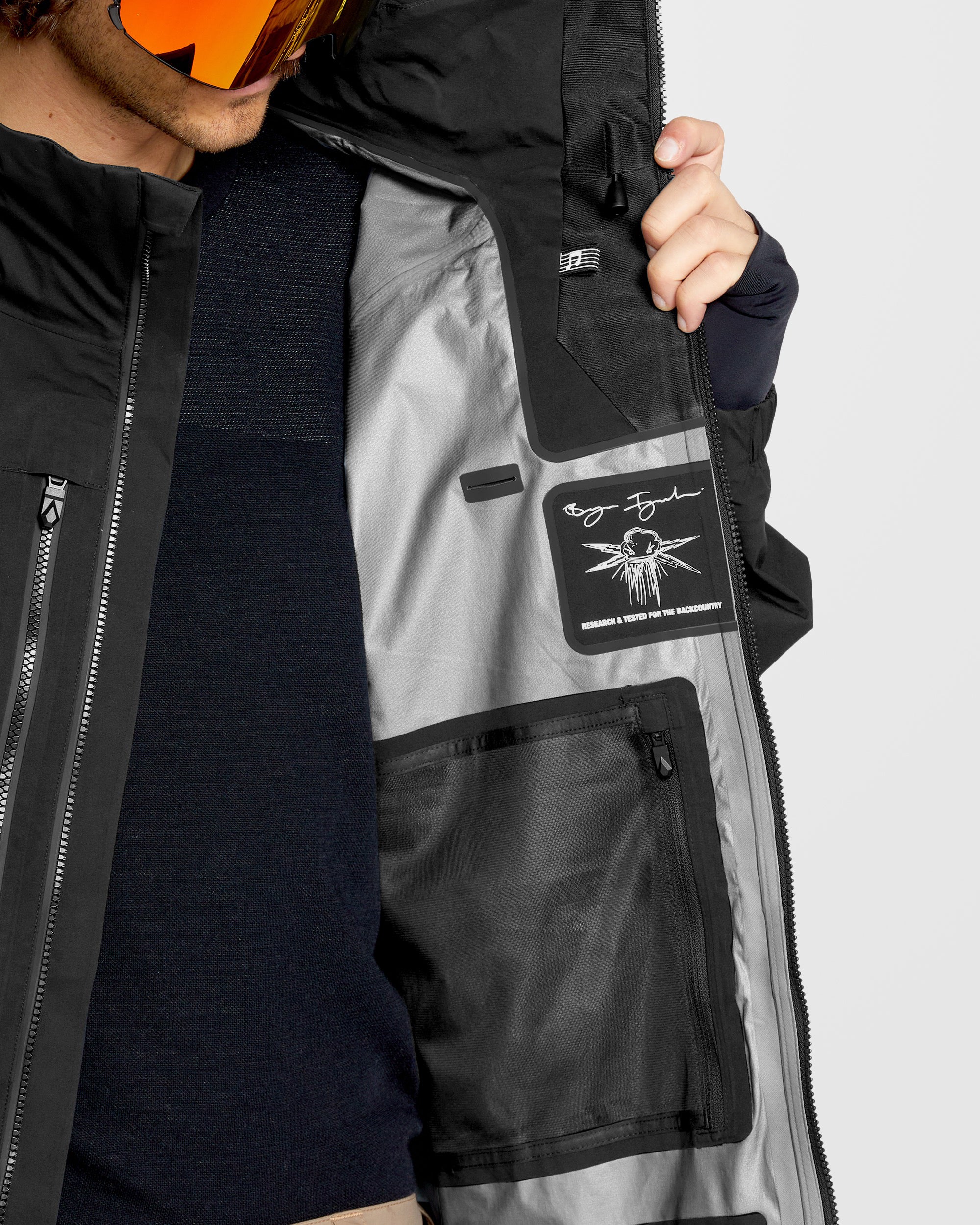 Guch Stretch Gore-Tex Jacket - Black - Image 14