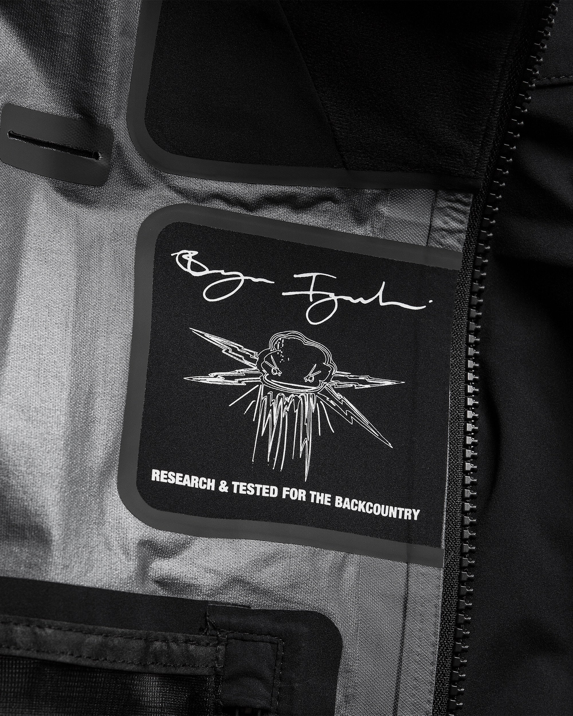 Guch Stretch Gore-Tex Jacket - Black - Image 4