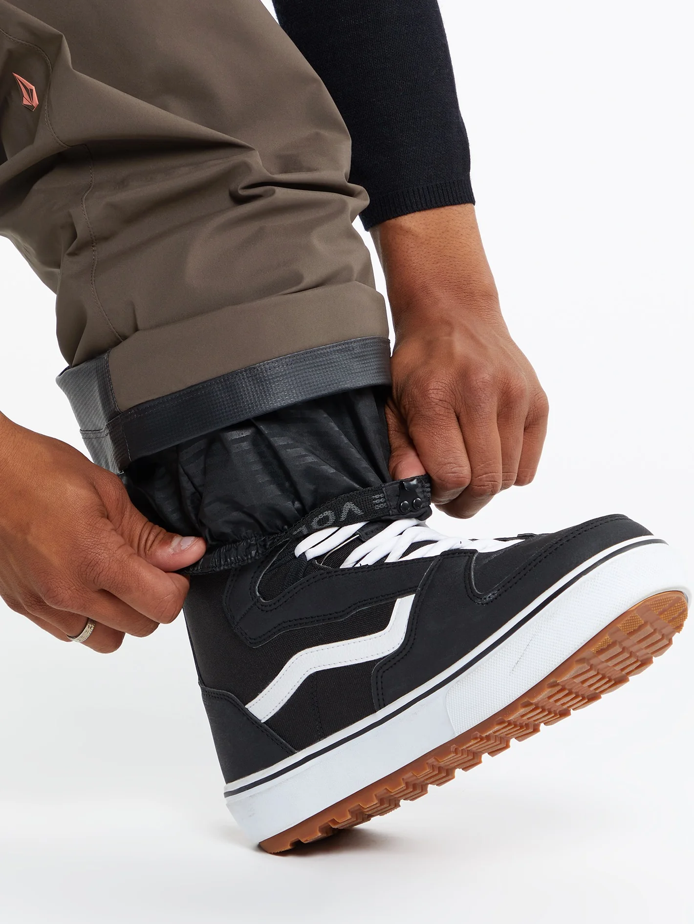 Guch Stretch Gore-Tex Trousers - BROWN - Image 6