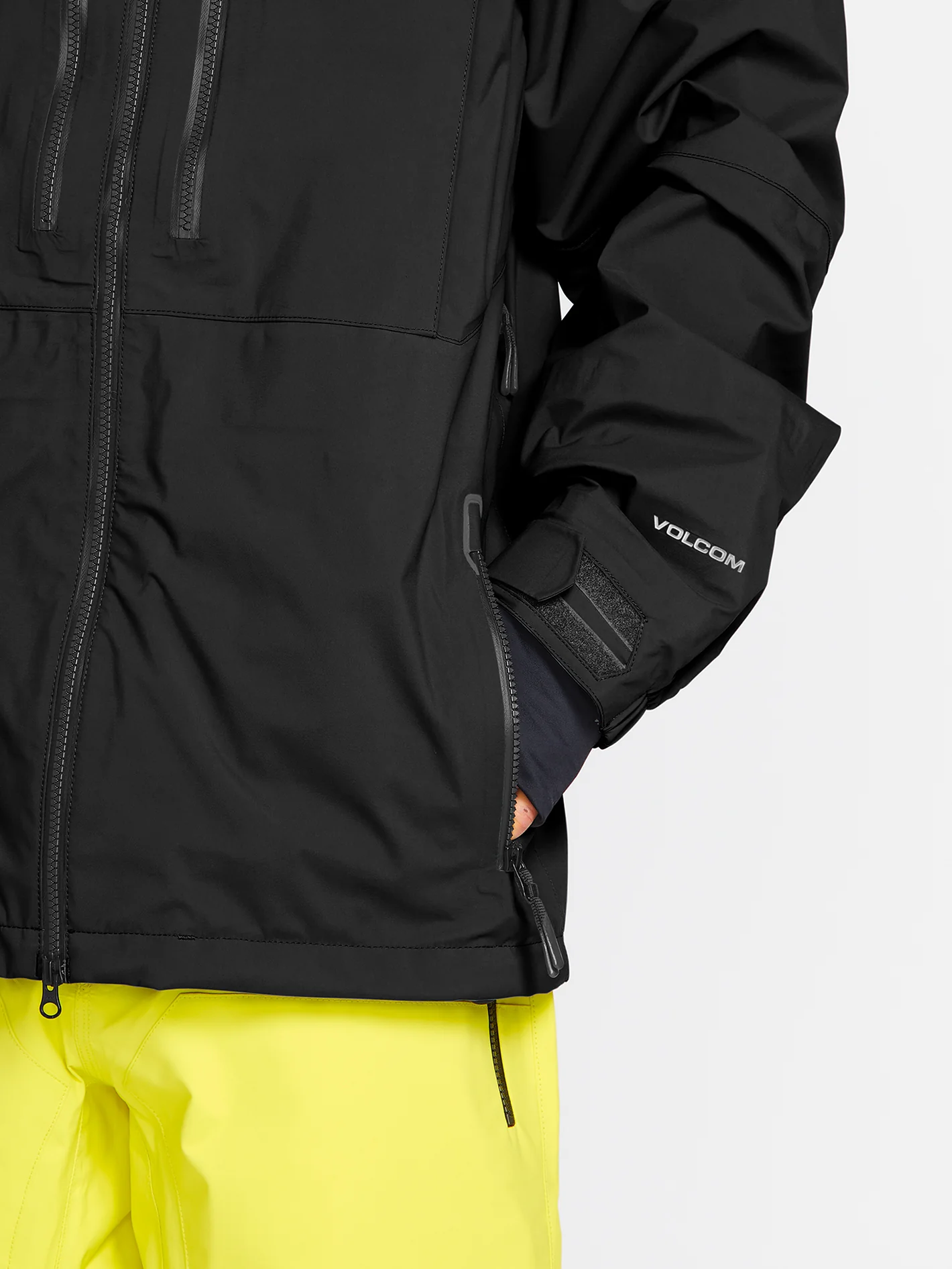 Guide Gore-Tex Jacket - Black - Image 11