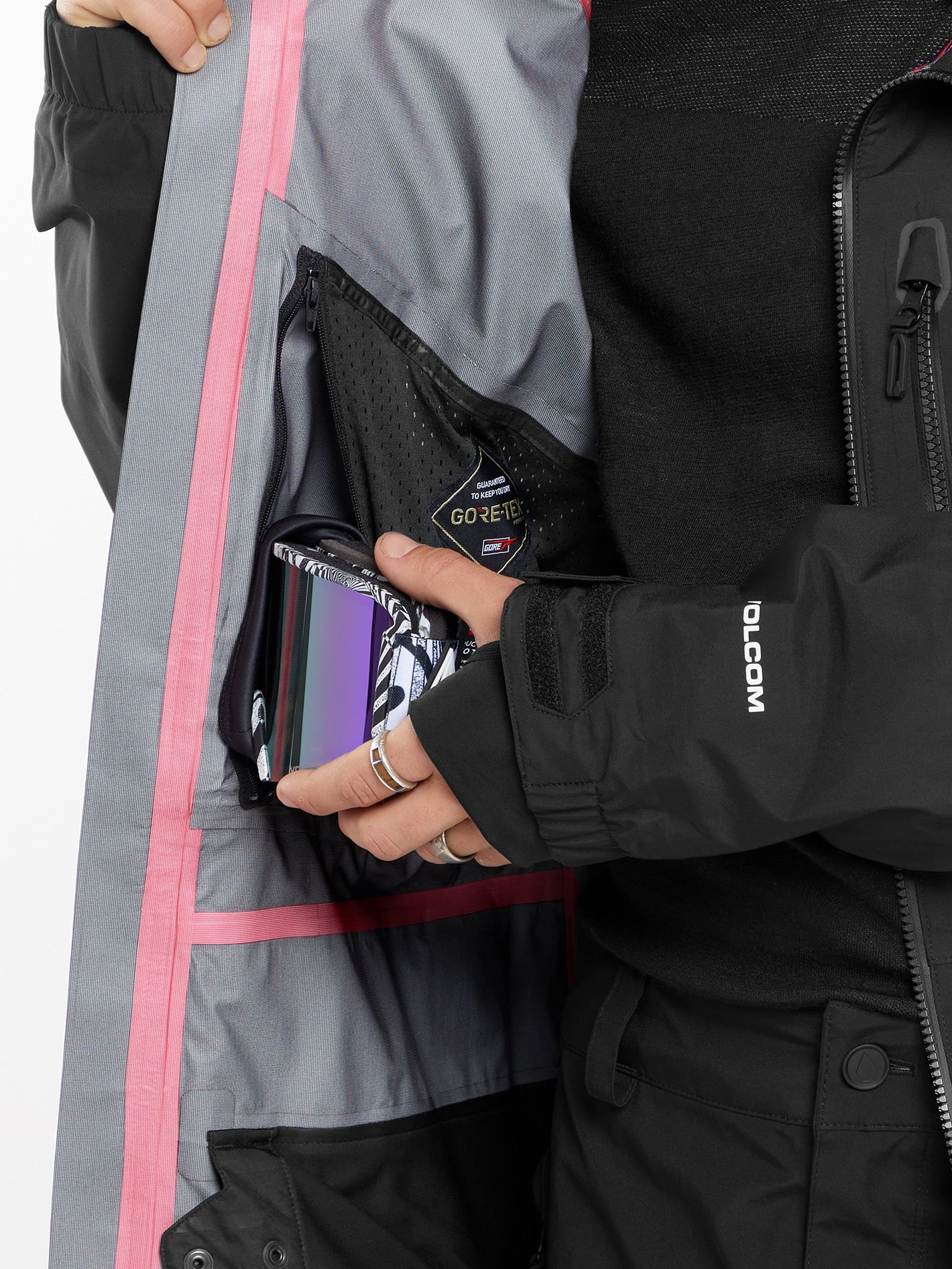 Guide Gore-Tex Jacket - BLACK - Image 9