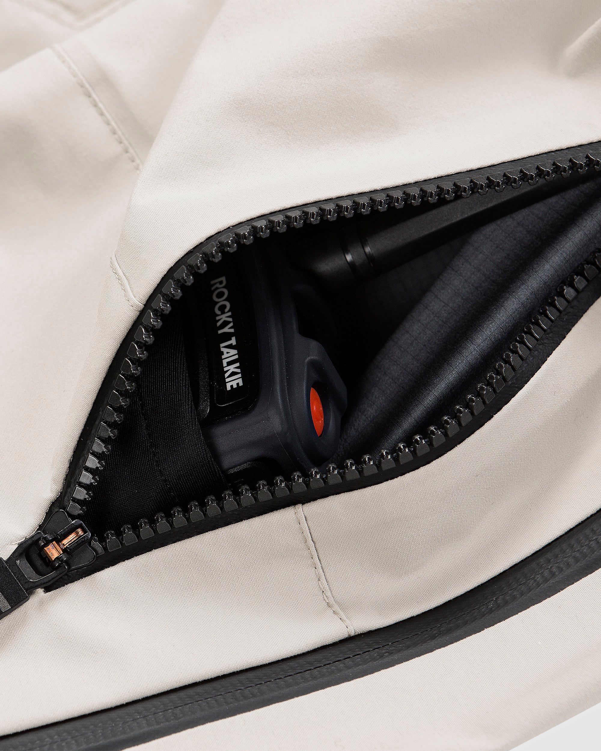 Guide Gore-Tex Trousers - Stone - Image 4