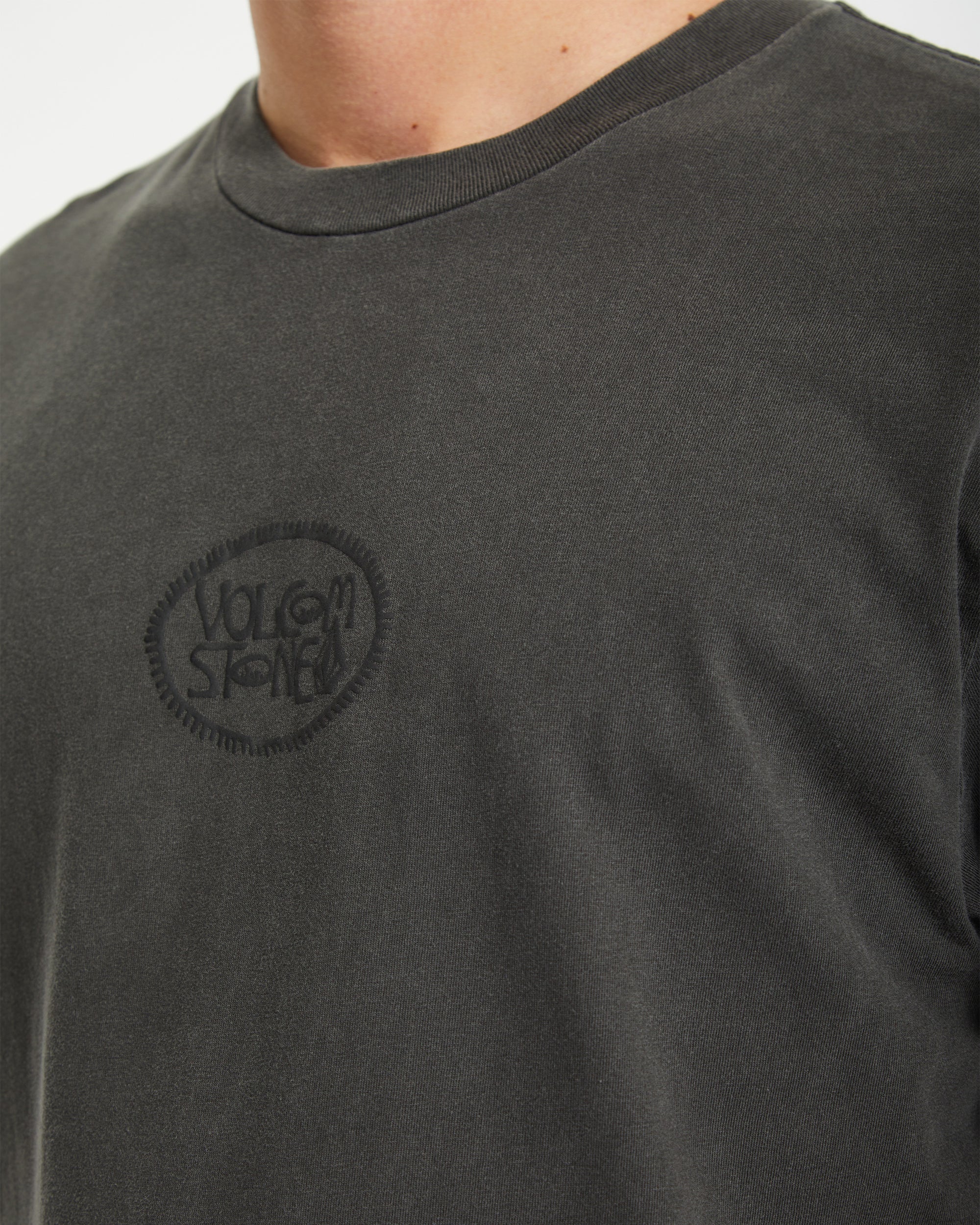 Handstone T-shirt - BLACK - Image 7