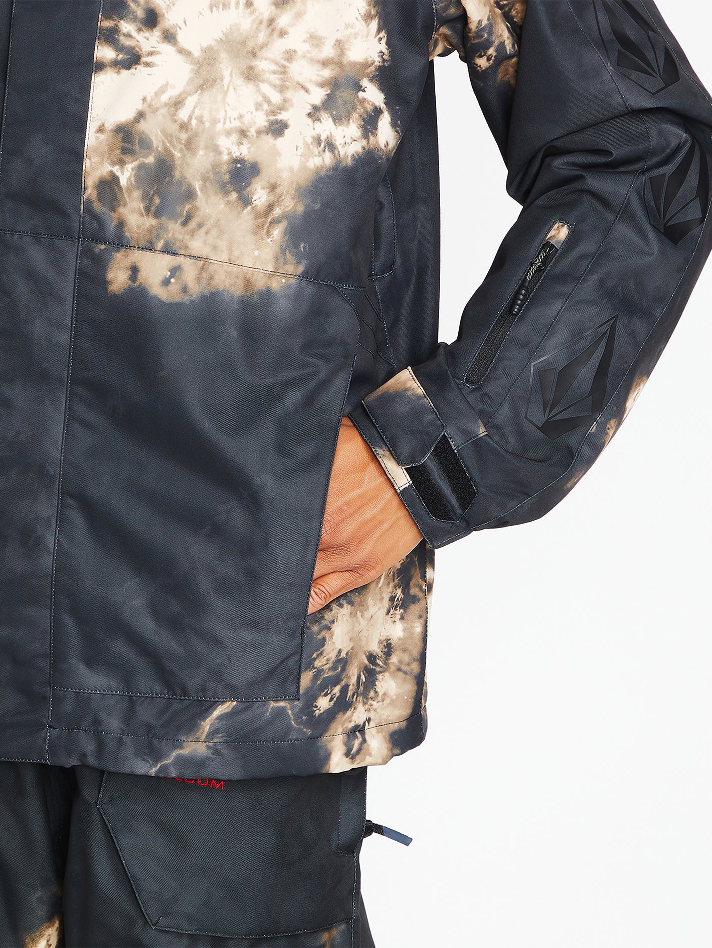 Iconic Stone Insulated Jacket - Bleach Black - Image 9