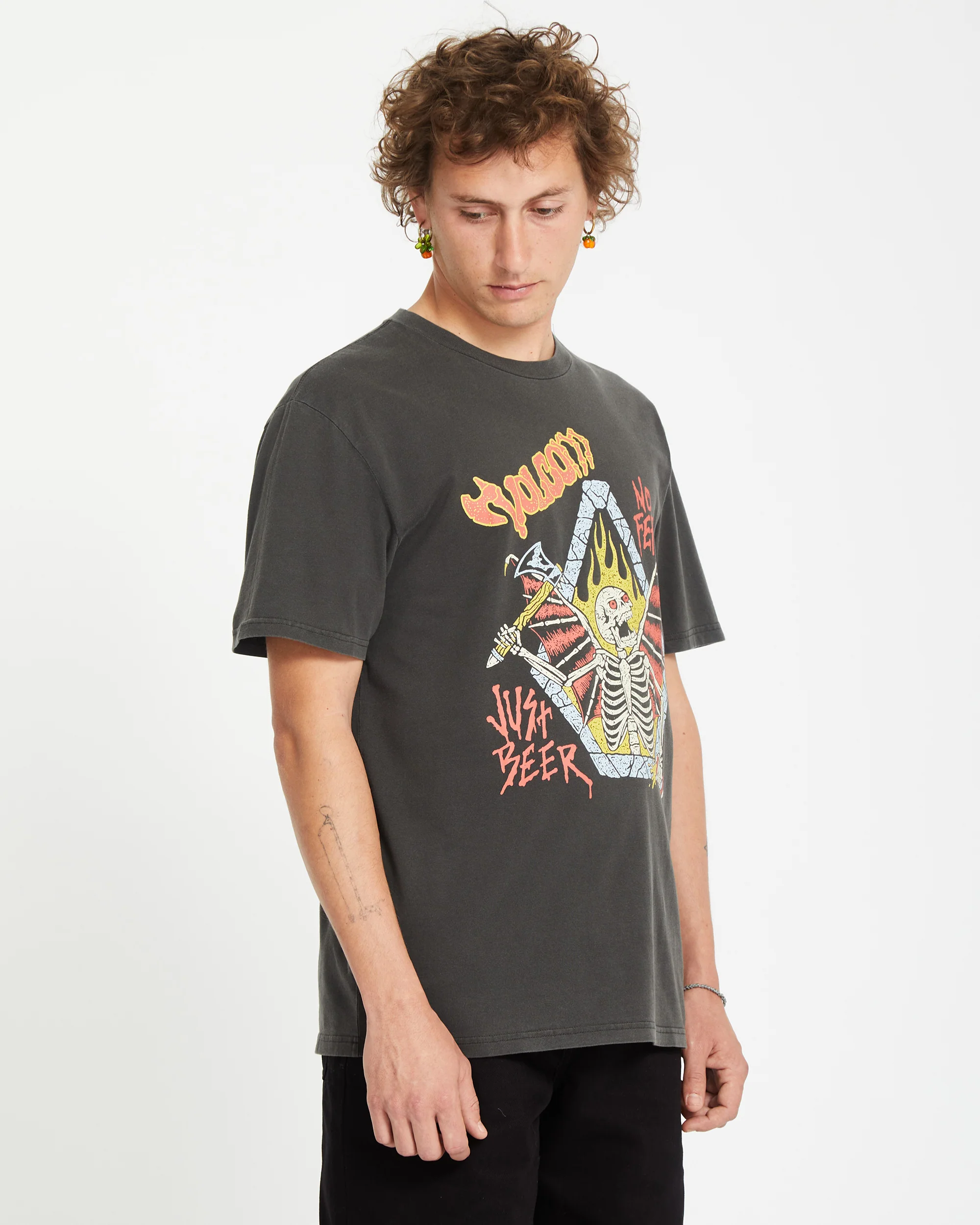 Just Beer T-shirt - BLACK - Image 6