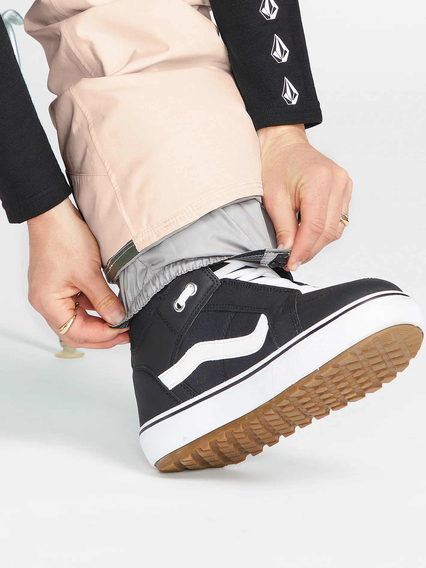 Knox Insulated Gore-Tex Trousers - Sand - Image 6