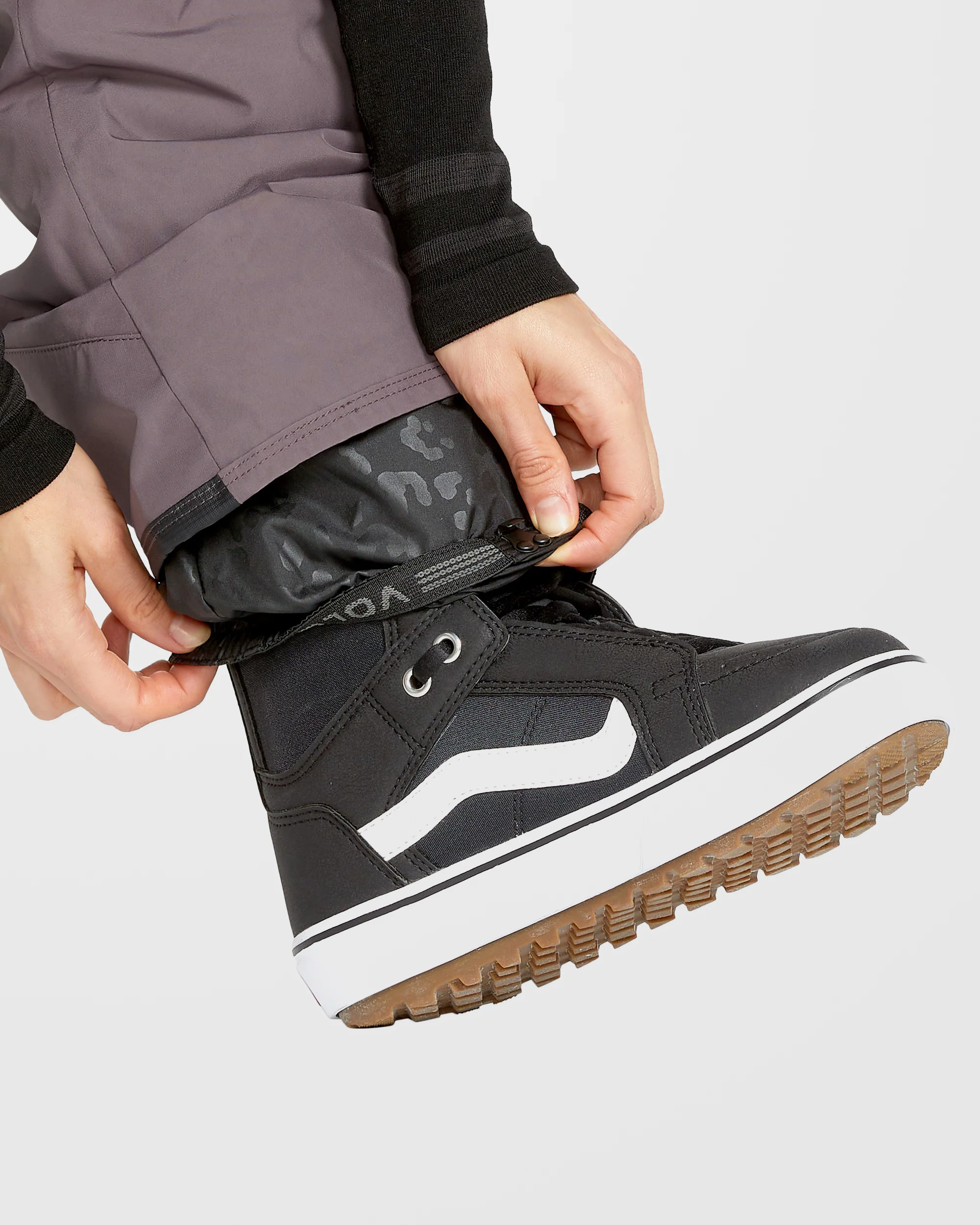 Knox Insulated Gore-Tex Trousers - Dusty Lavender - Image 9
