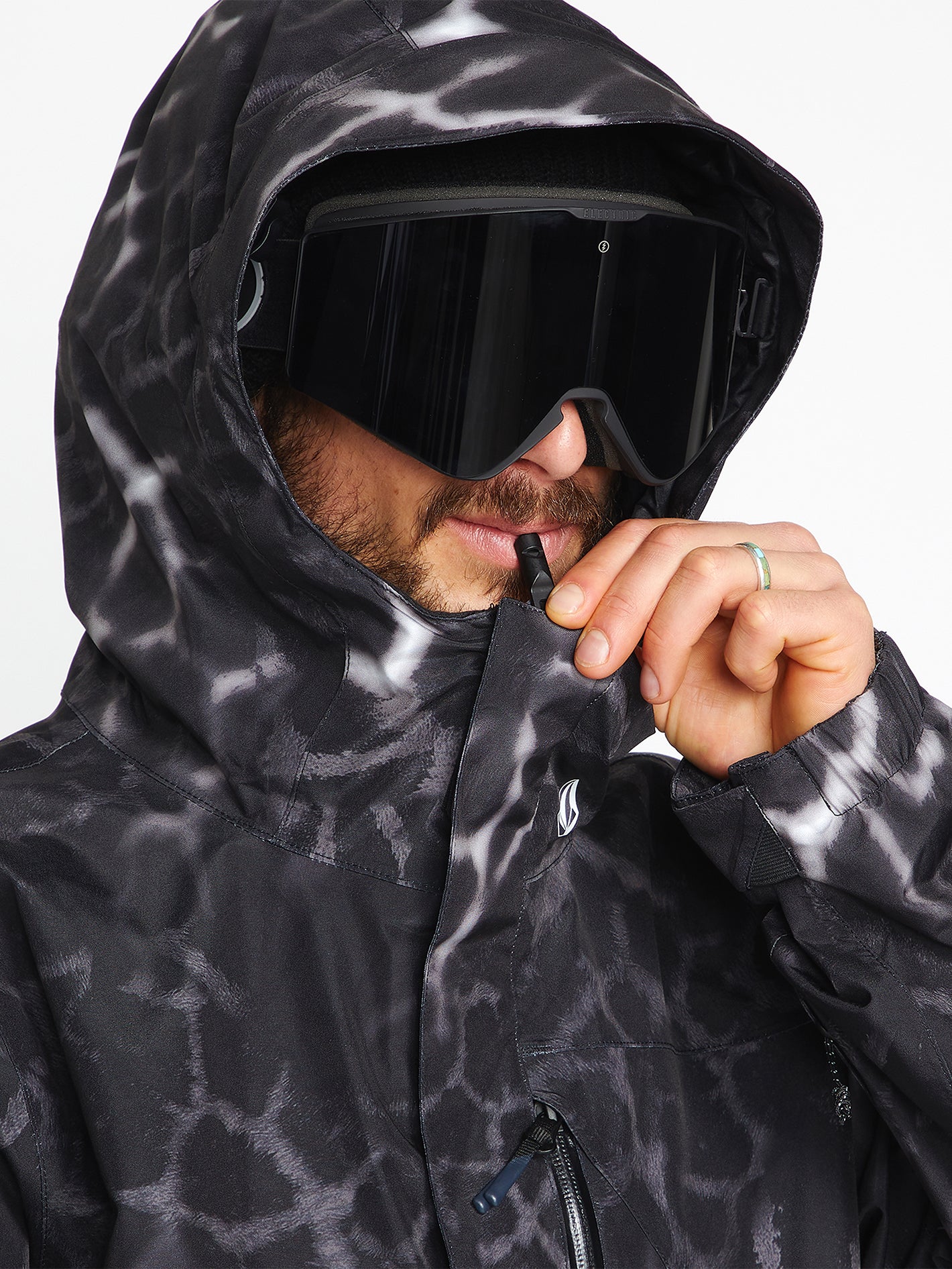 L Gore-Tex Jacket - Black Giraffe - Image 9