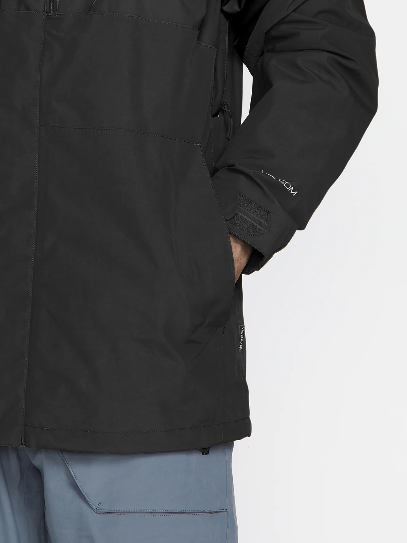 L Gore-Tex Jacket - Black - Image 10