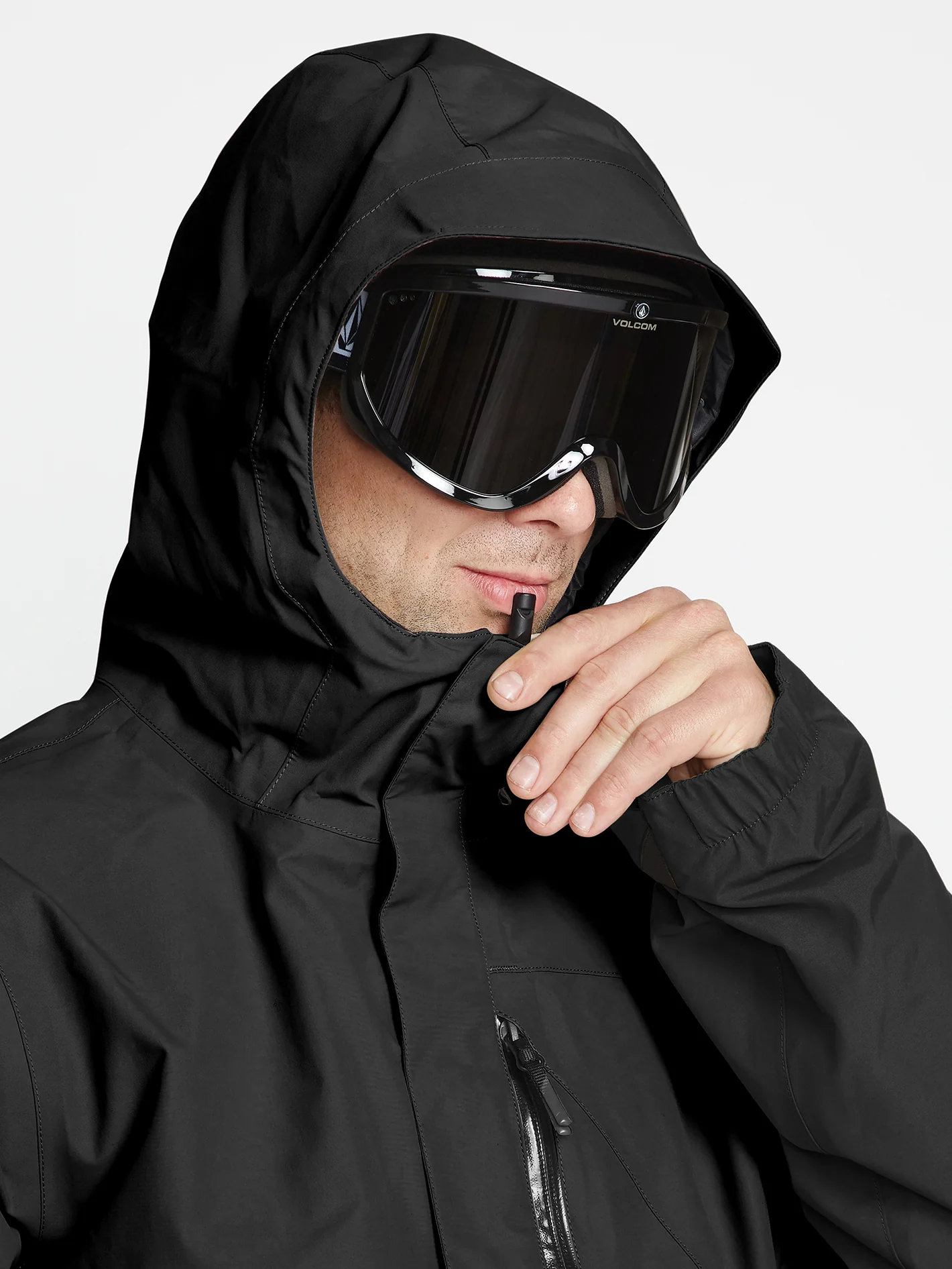 L Gore-Tex Jacket - Black - Image 14