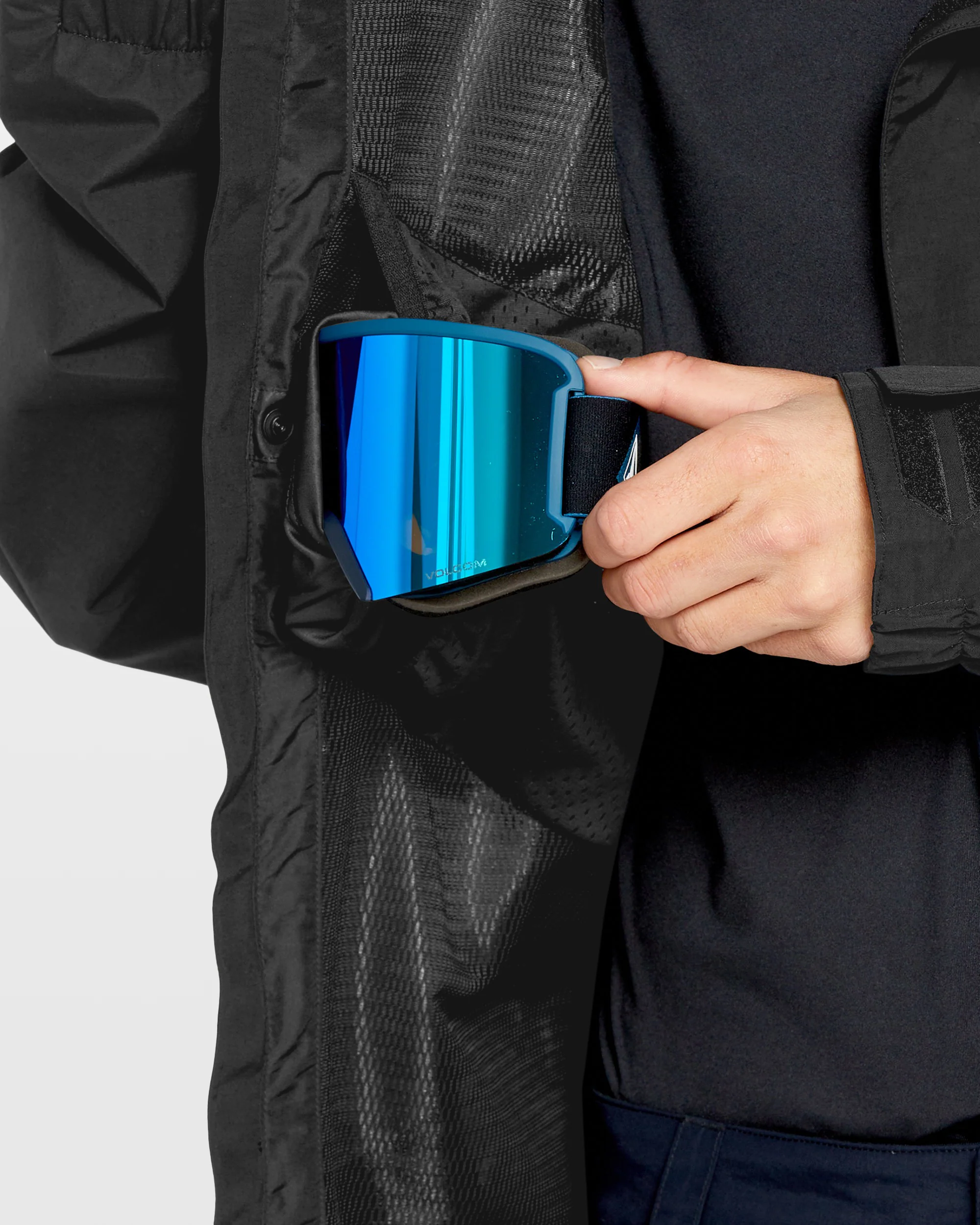L Gore-Tex Jacket - Black - Image 9
