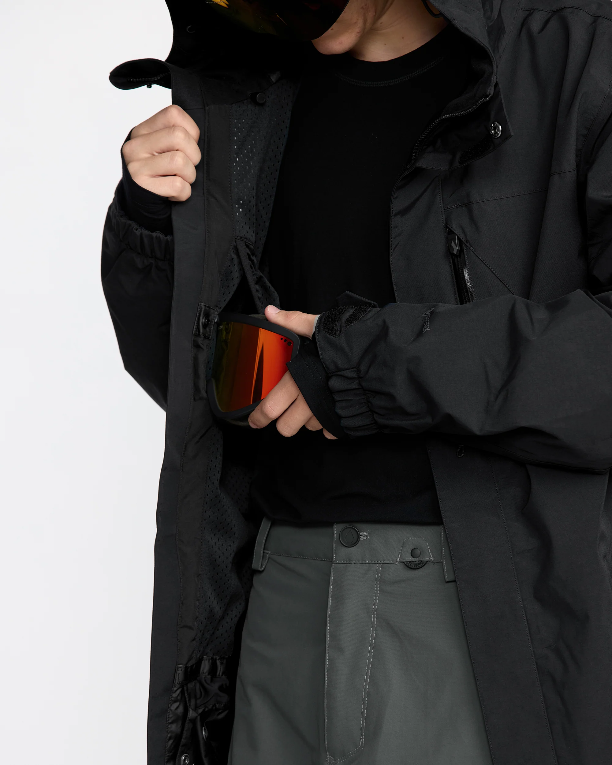 L Gore-Tex Jacket - Black - Image 8