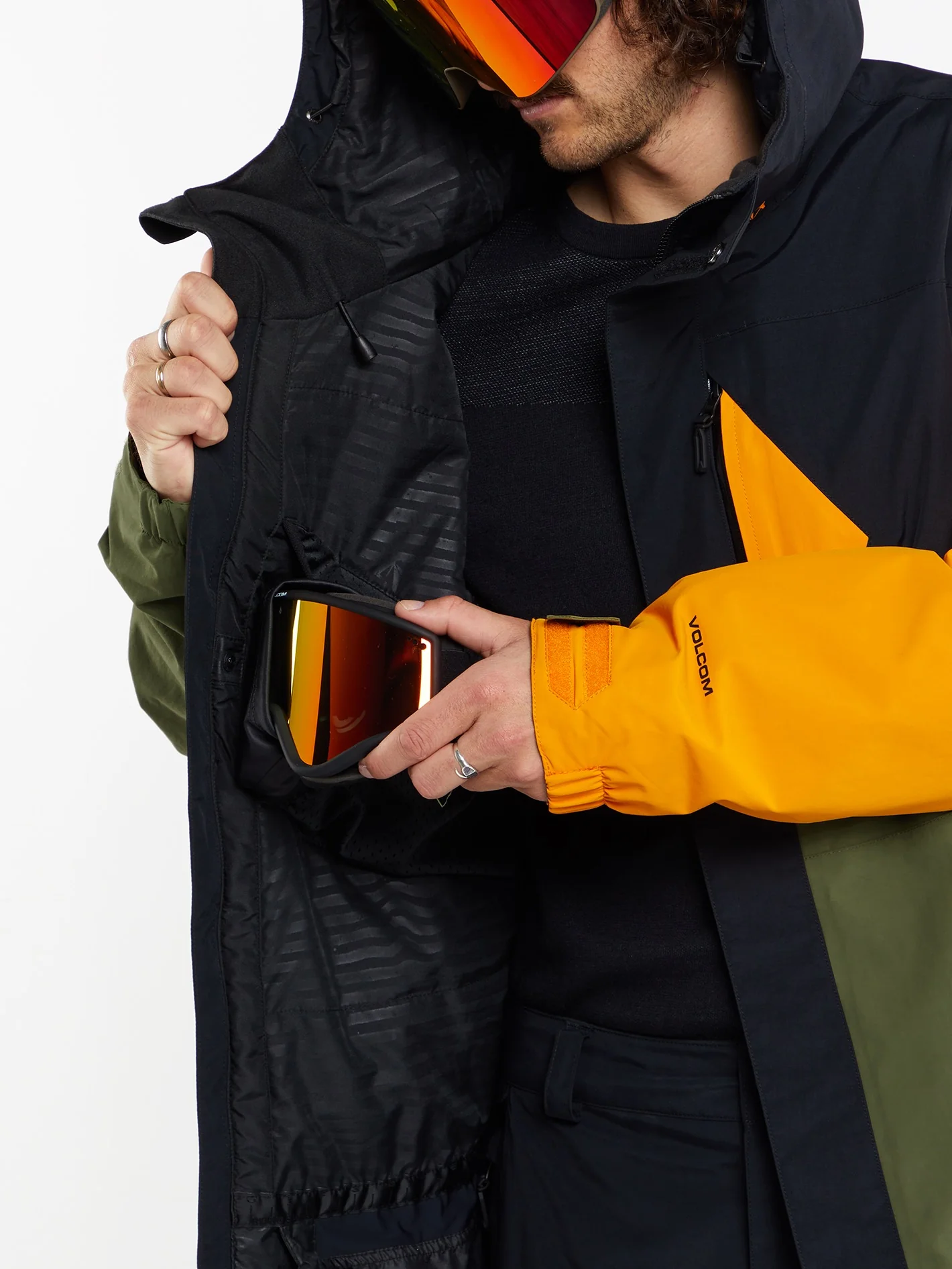 L Insulated Gore-Tex Jacket - GOLD - Image 7