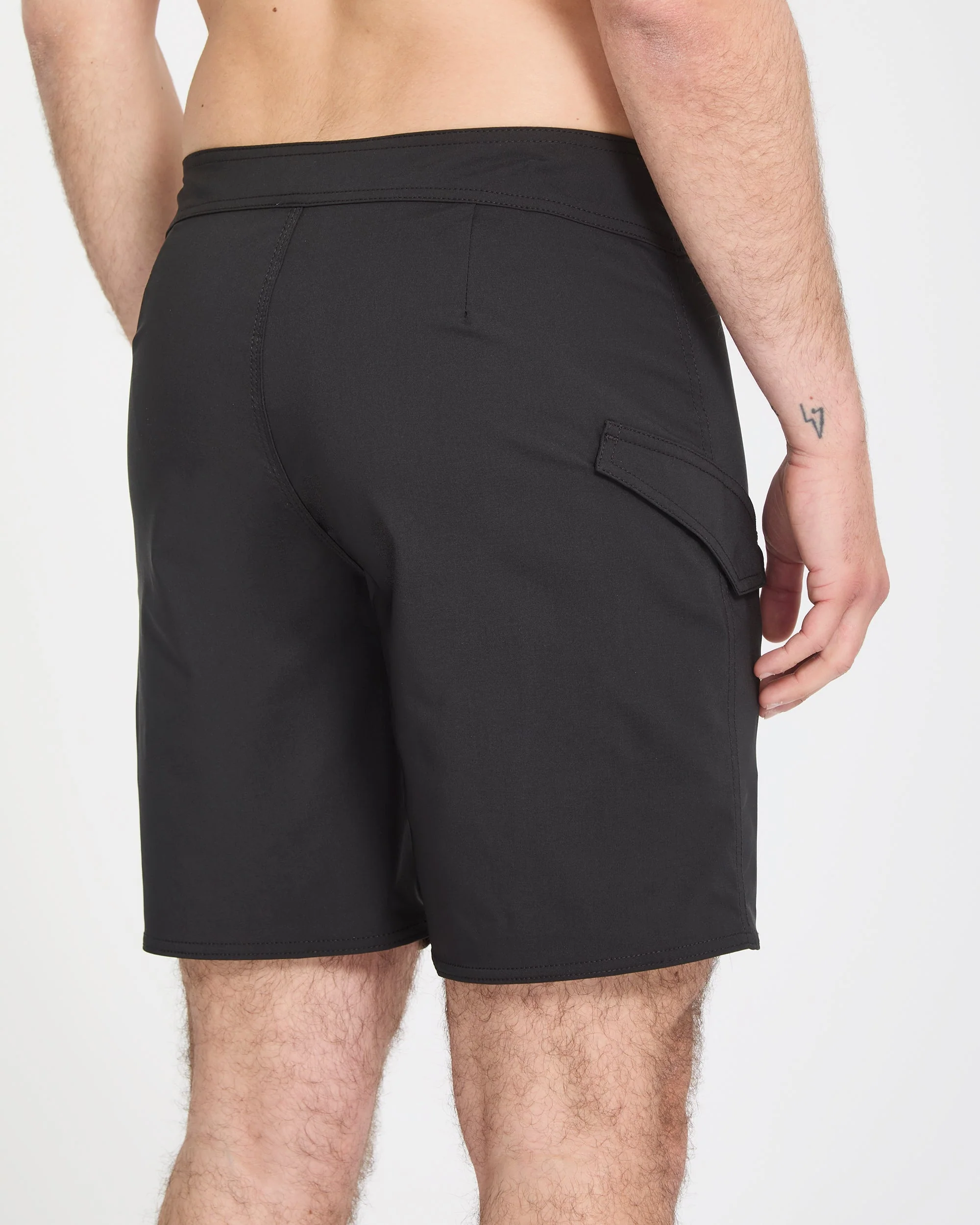 Lido Solid Mod 18" Boardshort - Black - Image 5