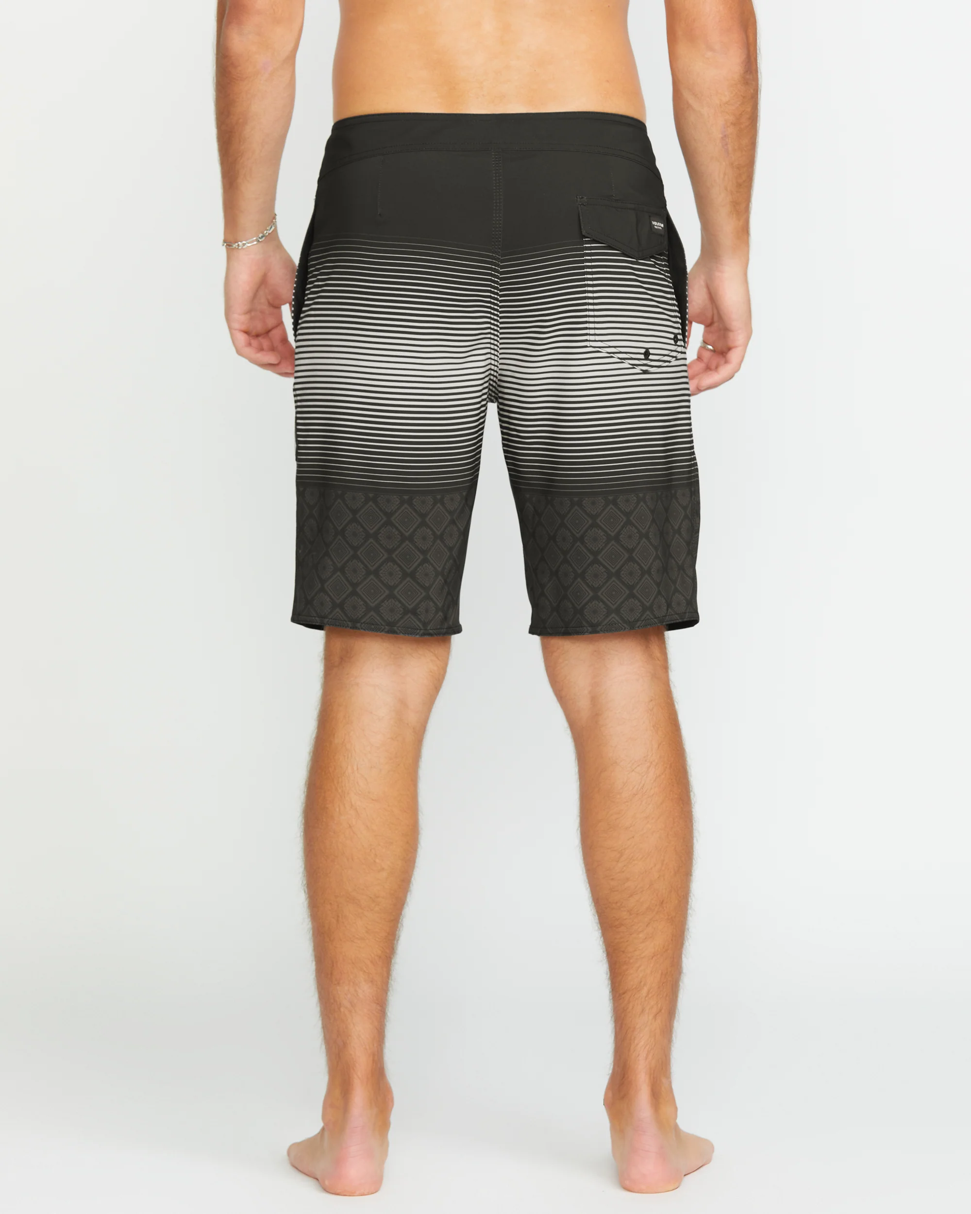Lido Stripe Mod 20" Boardshort - BLACK - Image 2