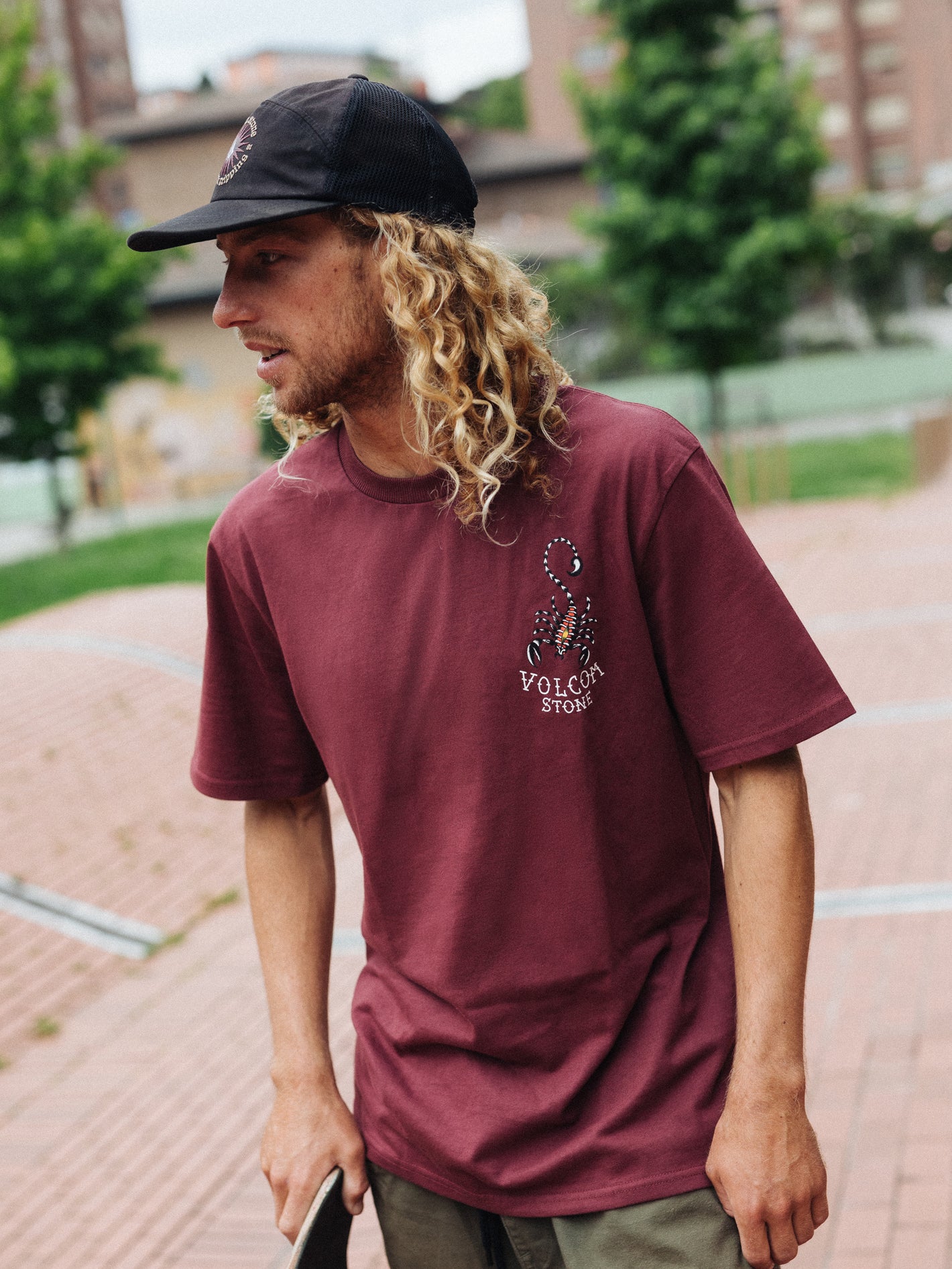 Lintell Classic T-Shirt - Merlot - Image 2