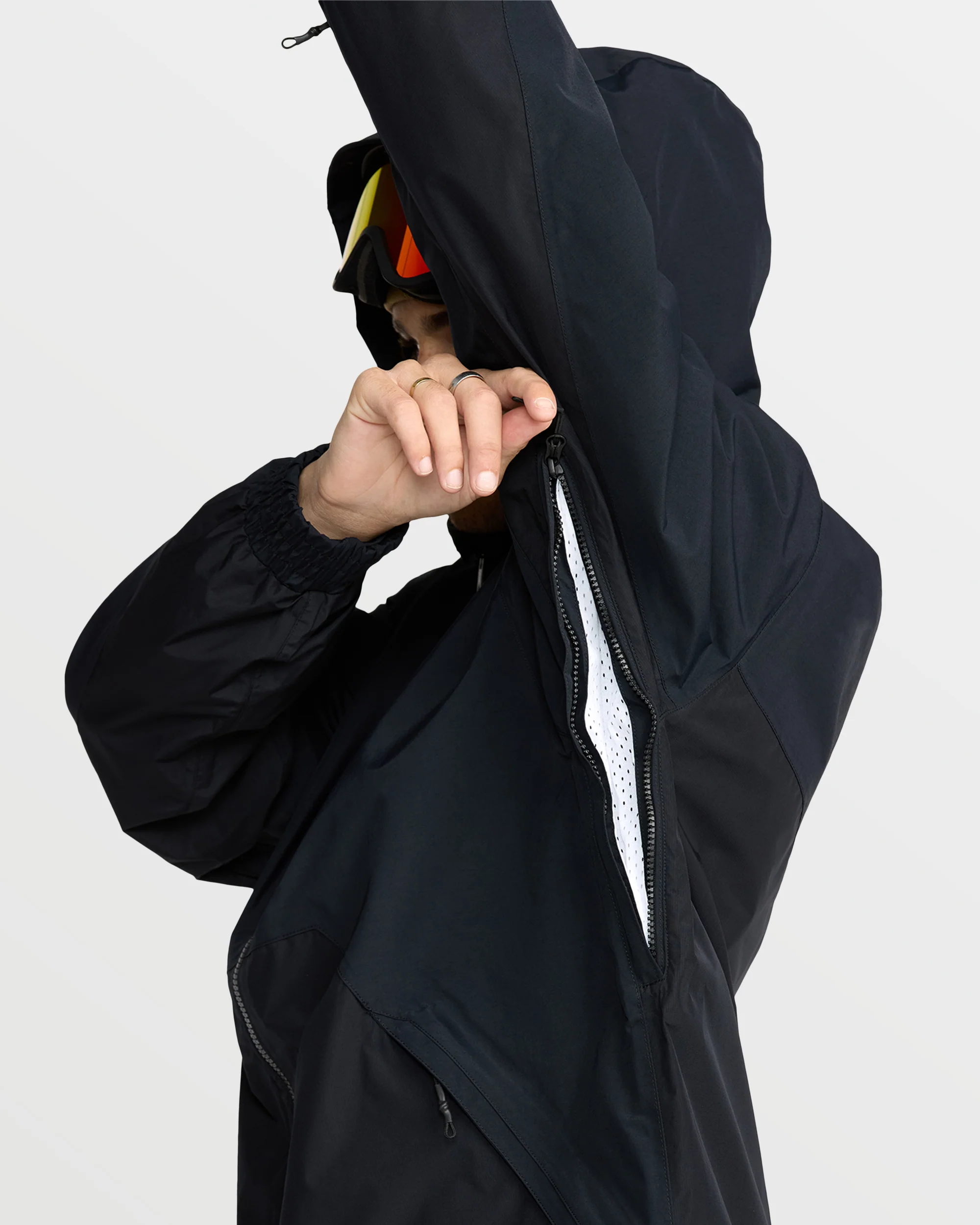 Longo Gore-Tex Jacket - Black - Image 6