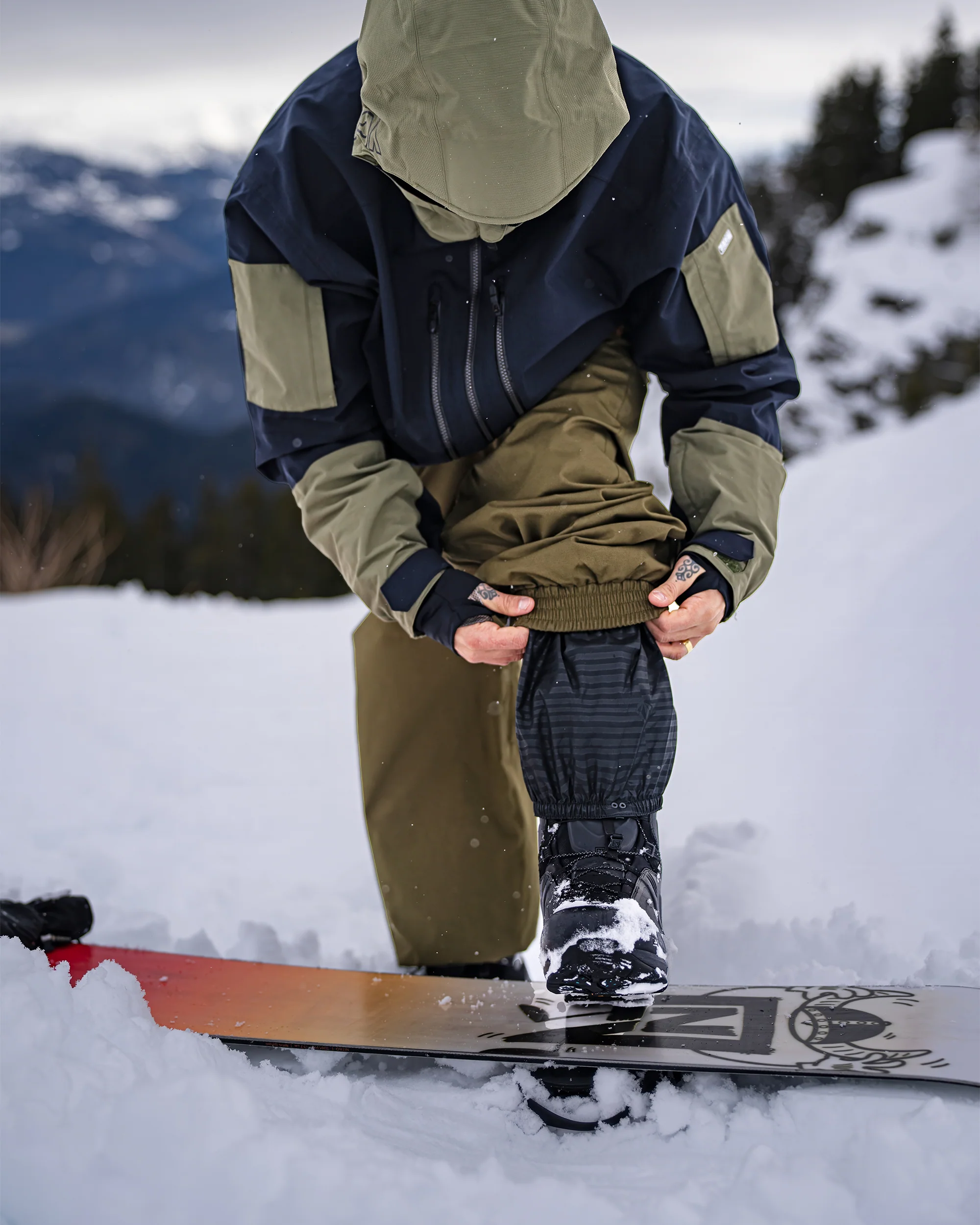 Longo Gore-Tex Trousers - Ivy - Image 14