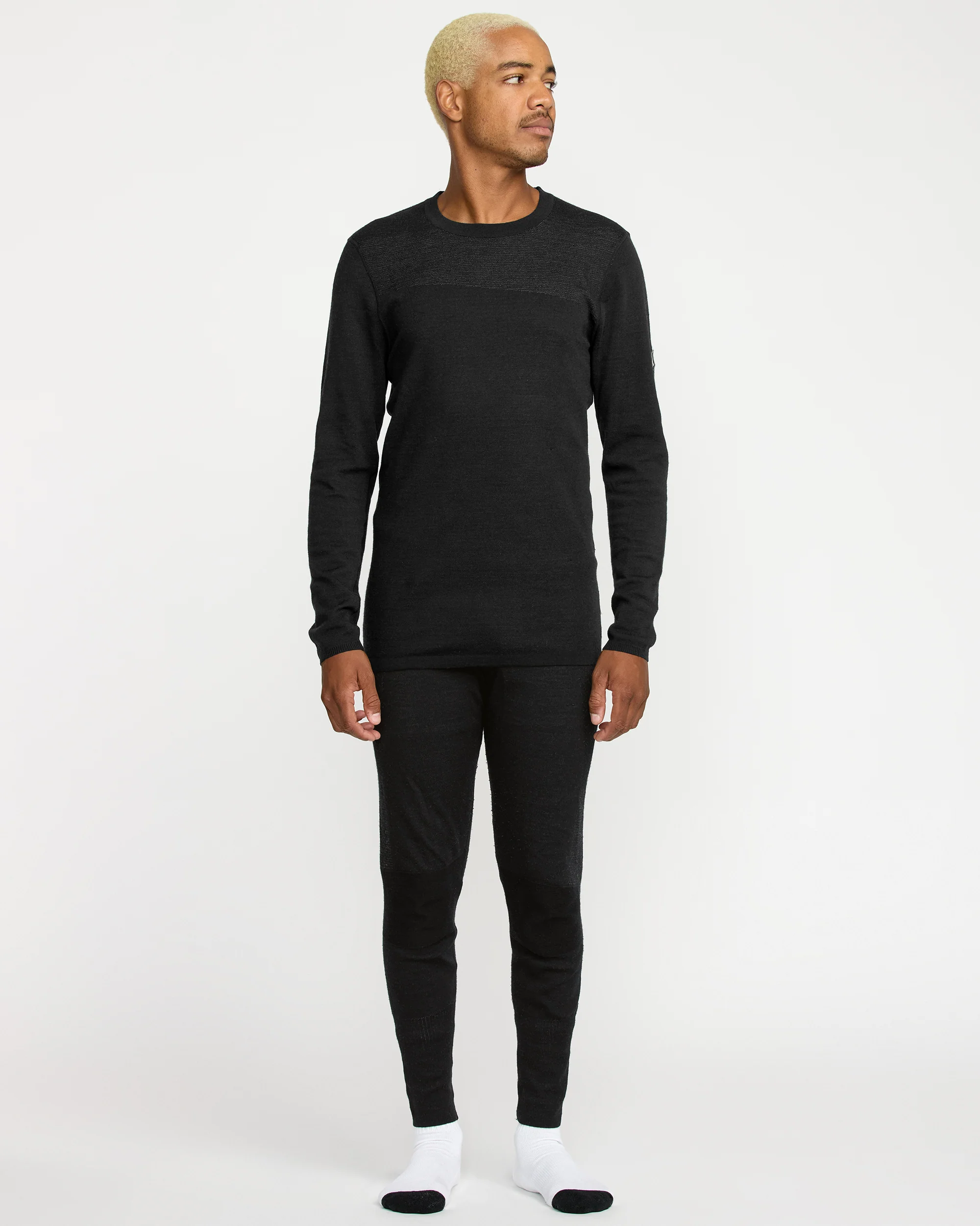 M Engineered Base Layer Top - Black - Image 2