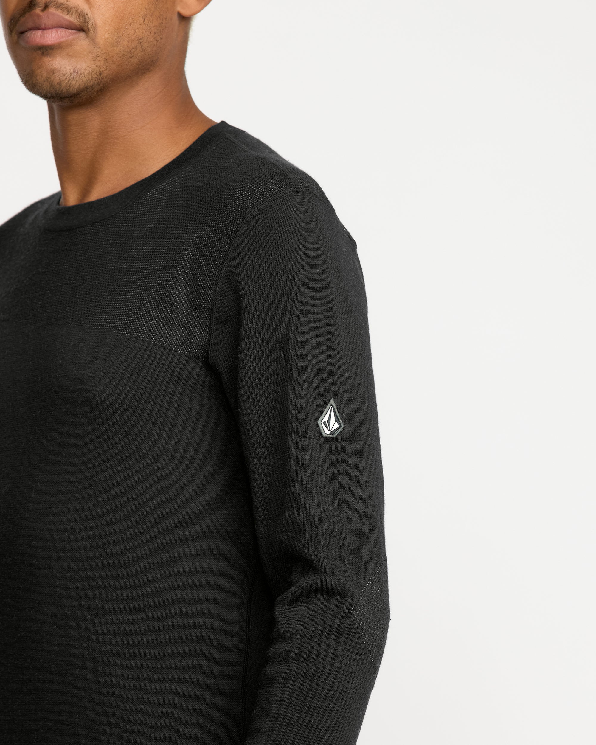 M Engineered Base Layer Top - Black - Image 5