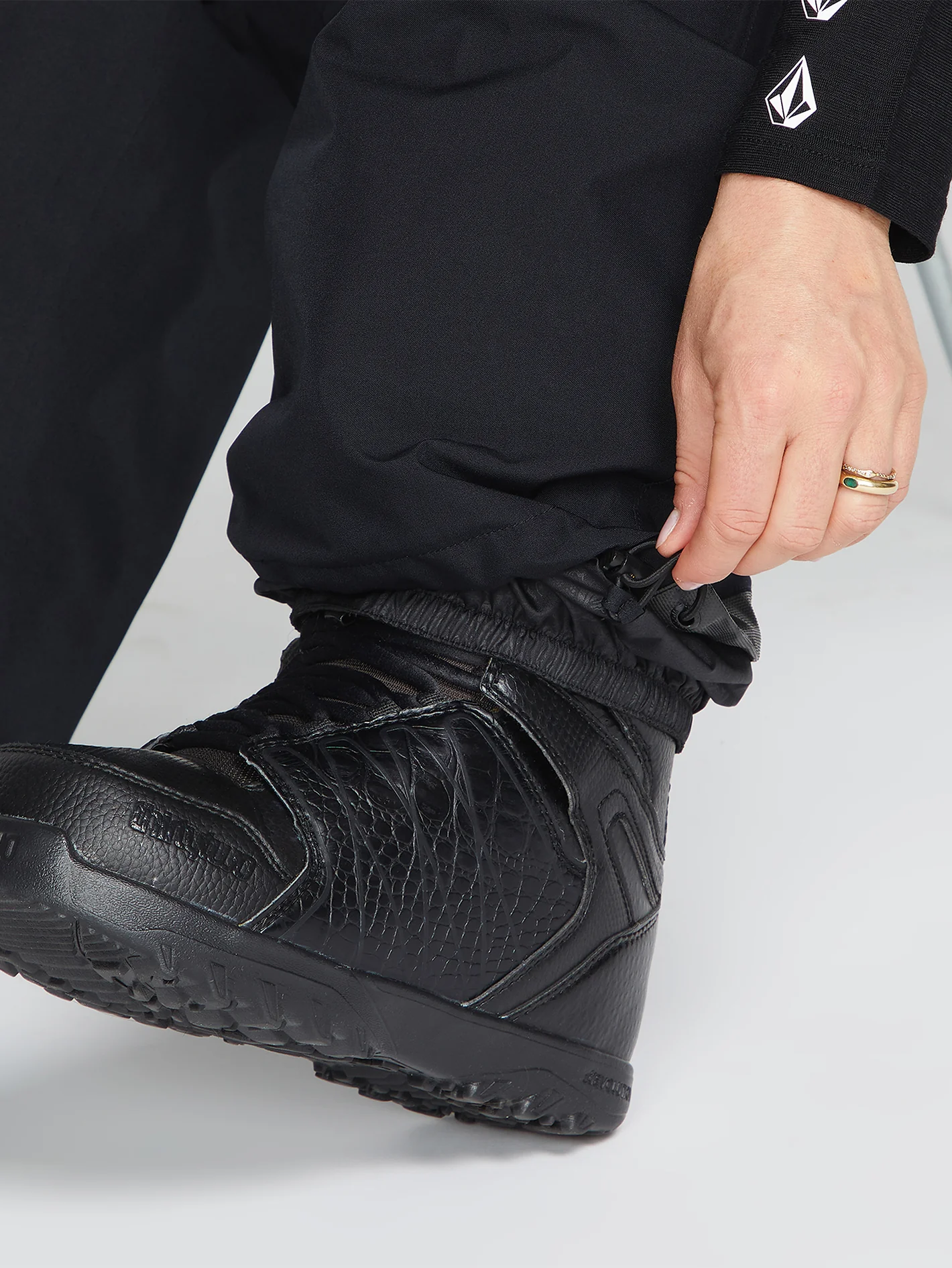 Melancon Gore-Tex Trousers - Black (Unisex) - Image 11