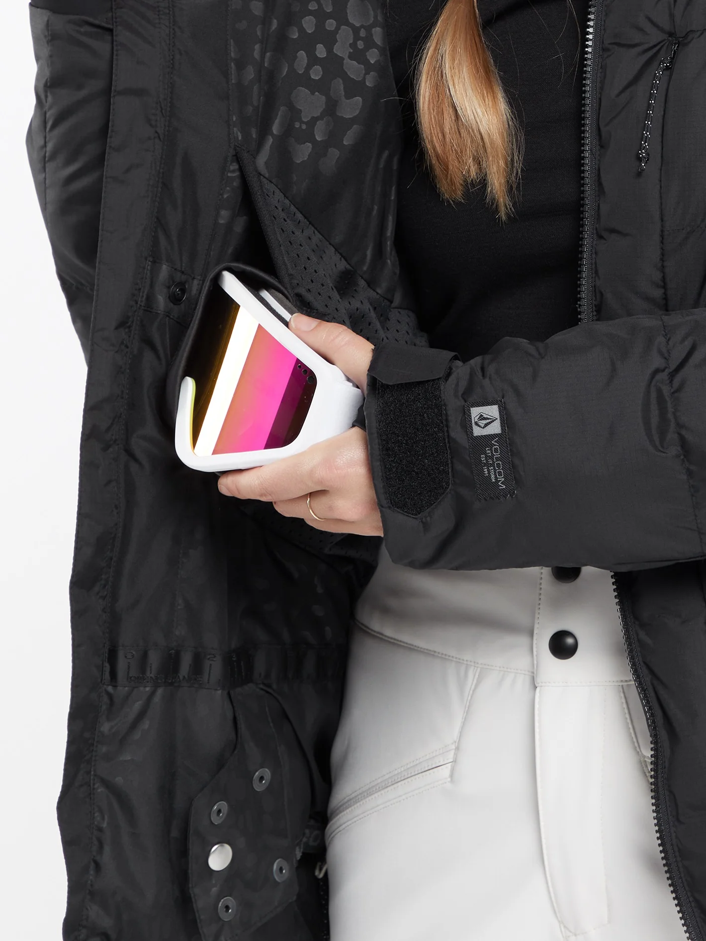 Puffleup Jacket - BLACK - Image 5