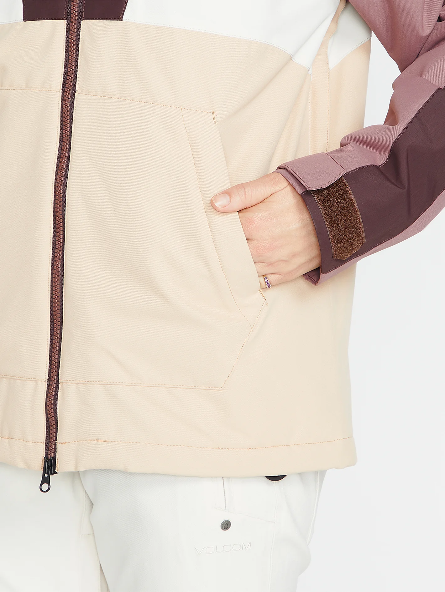 Rossland Insulated Jacket - Sand - Image 11