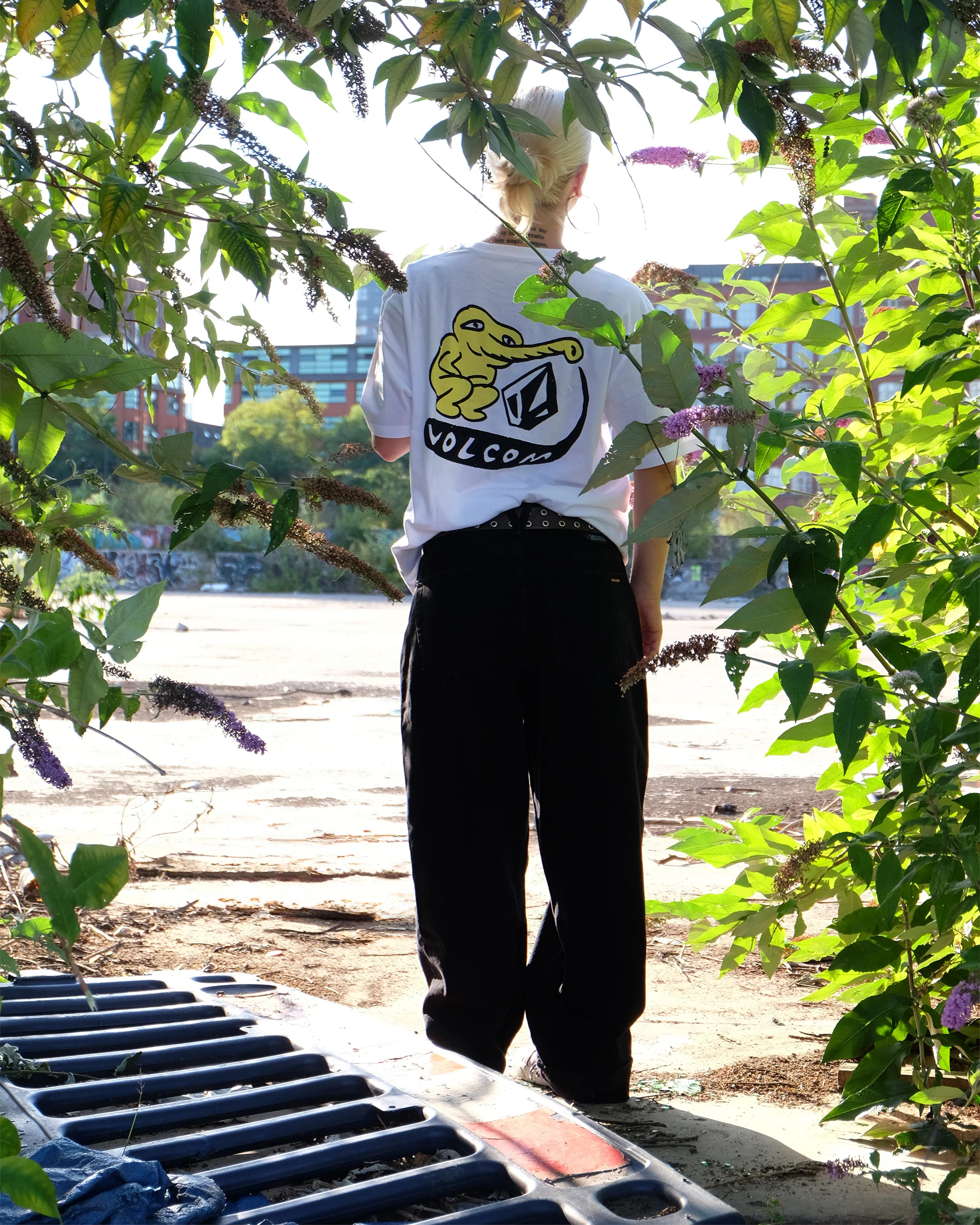 Santi Stoned T-Shirt - White - Image 5