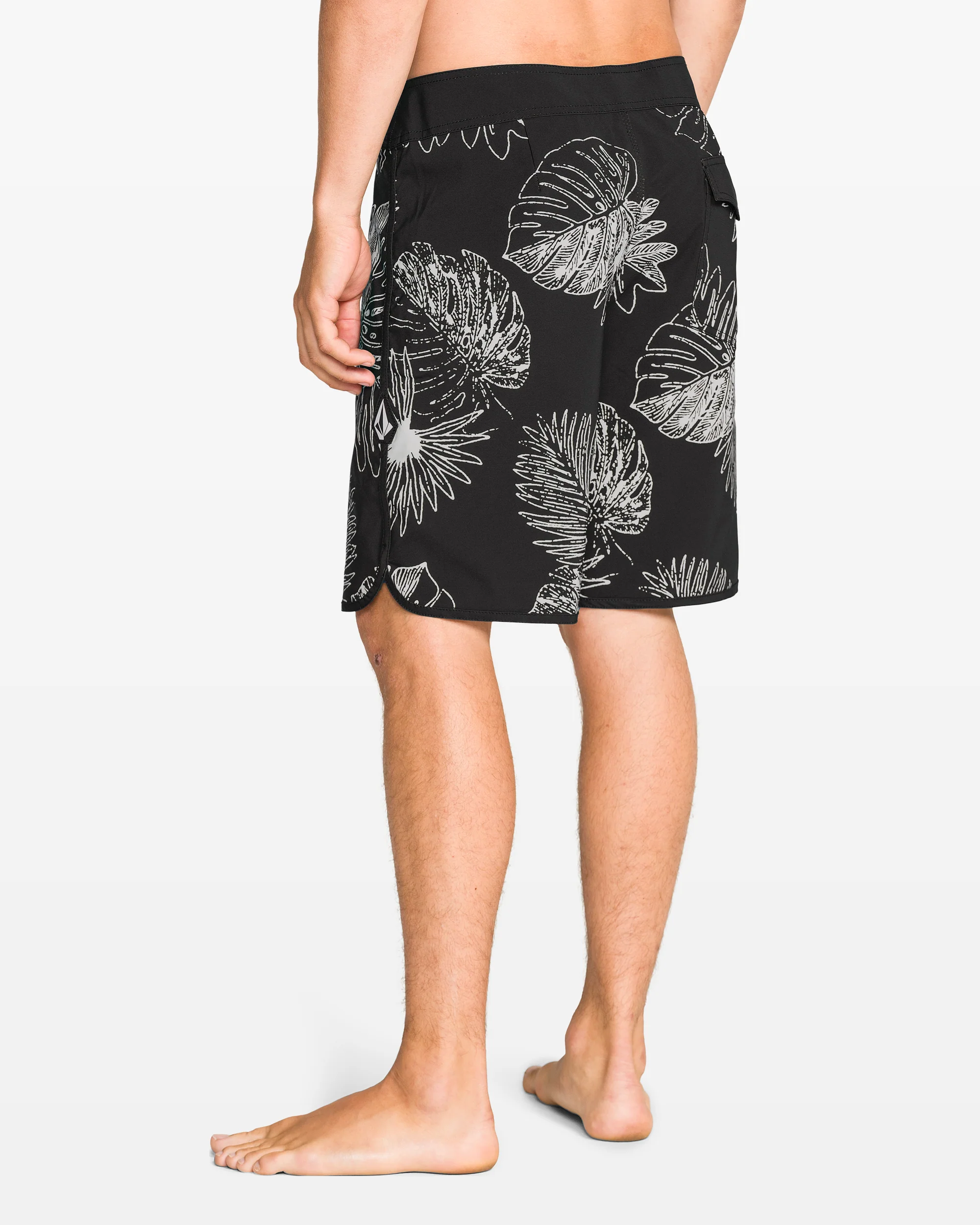 Scallop Mod 19" Boardshort - Black - Image 2