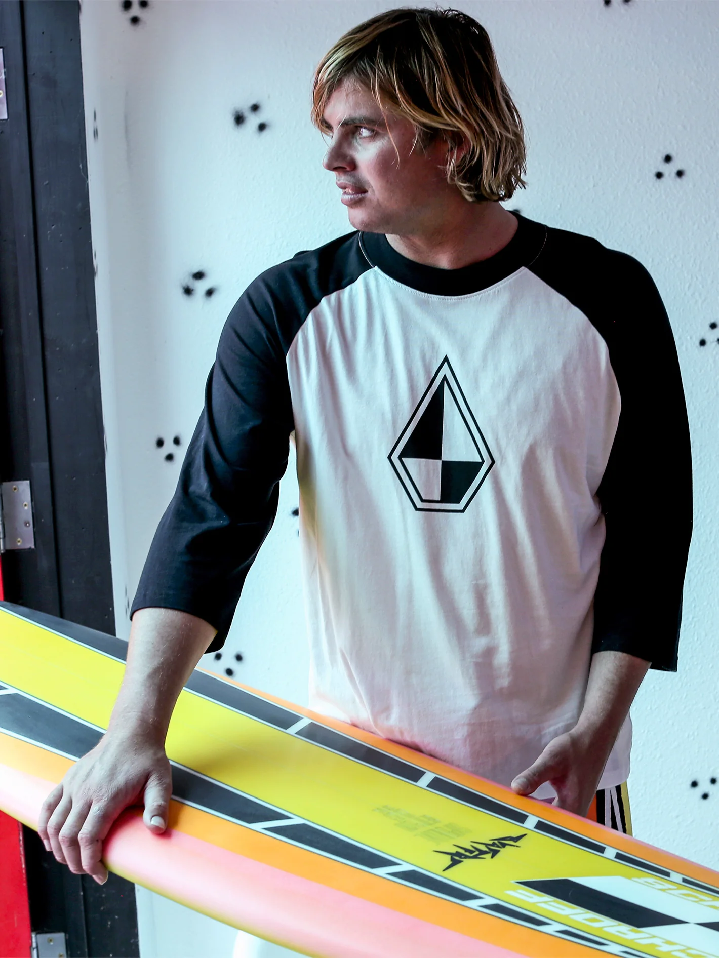 Schroff X Volcom 3/4 Raglan T-Shirt - White - Image 2